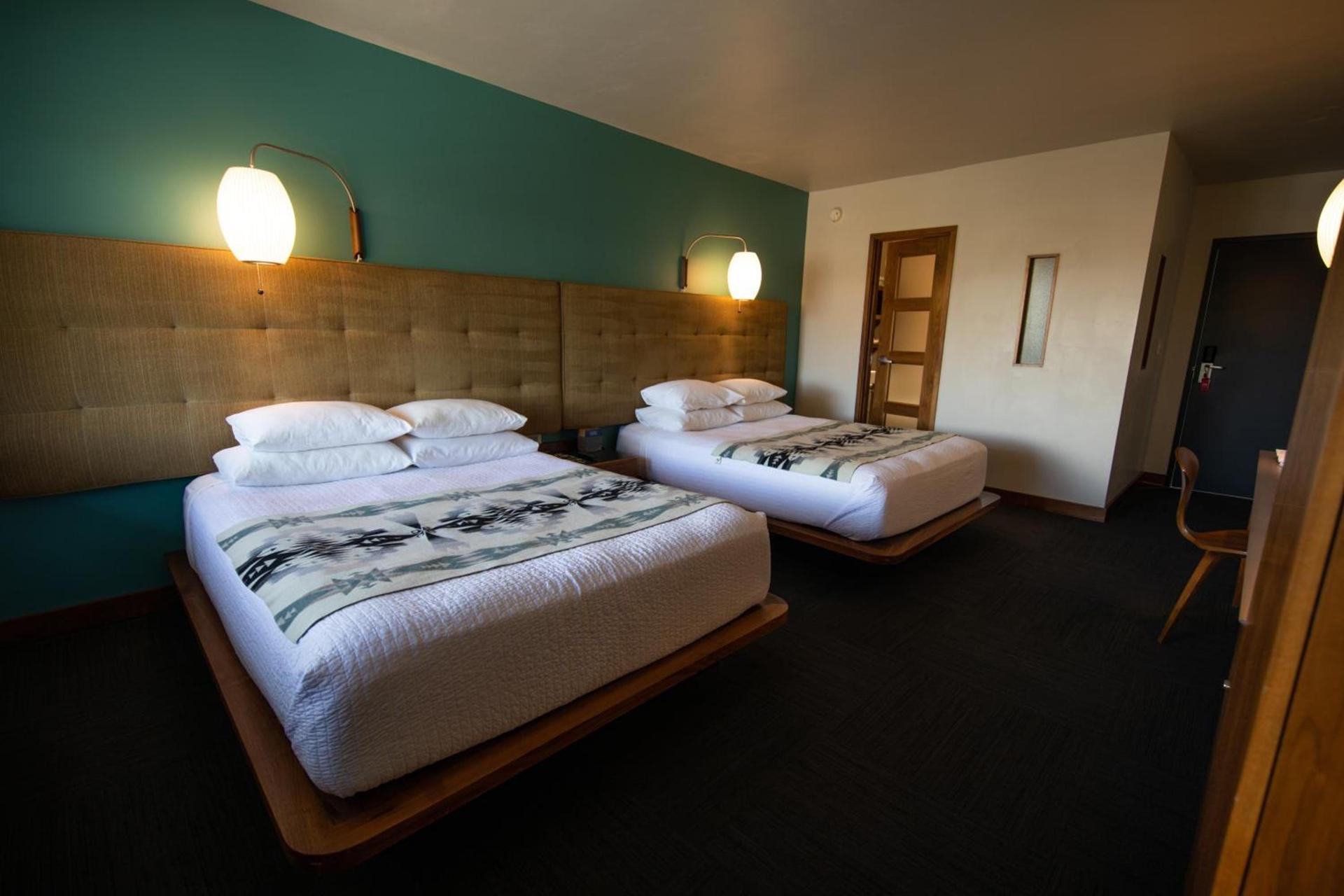 Modern Hotel photo 63