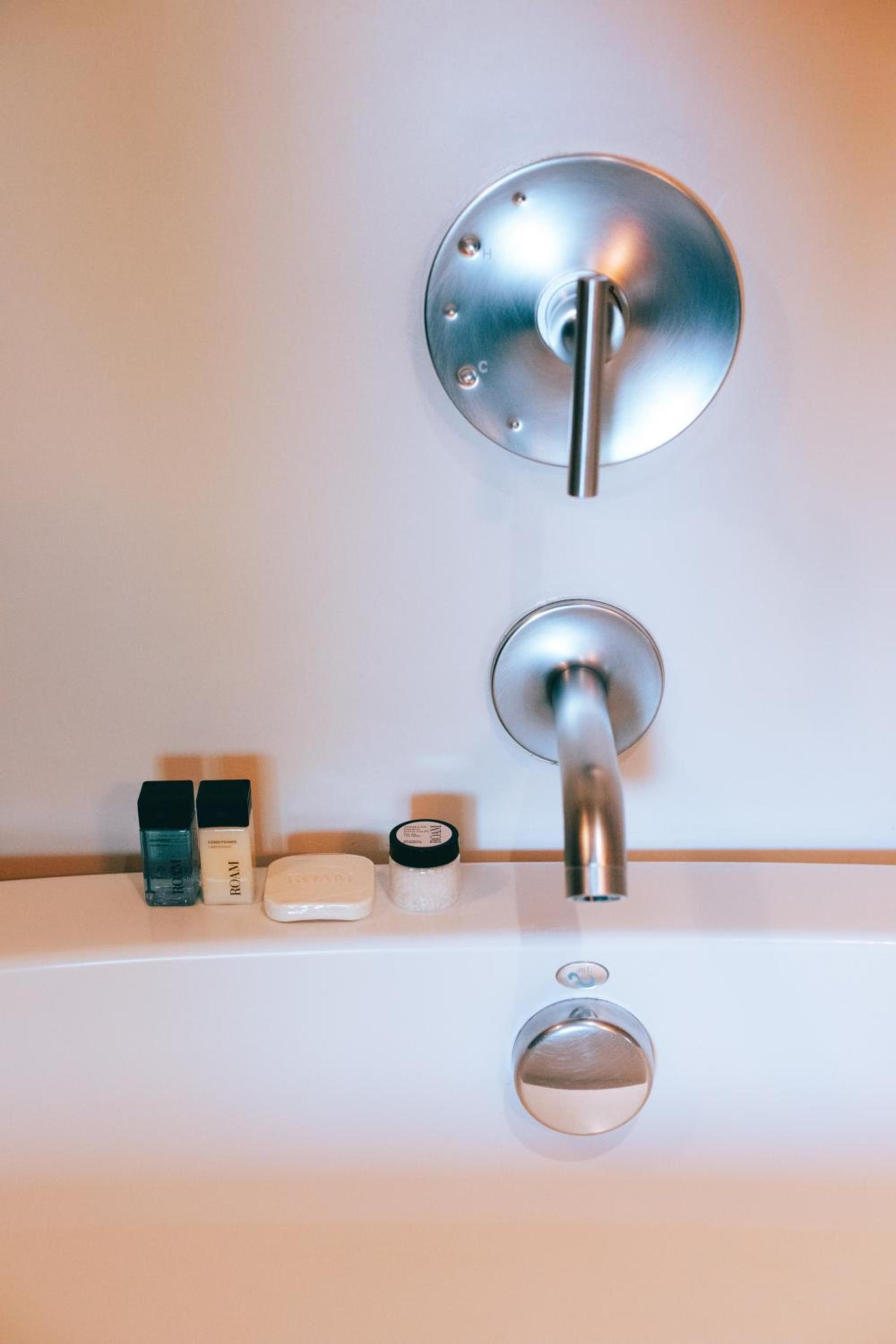 Modern Hotel photo 66