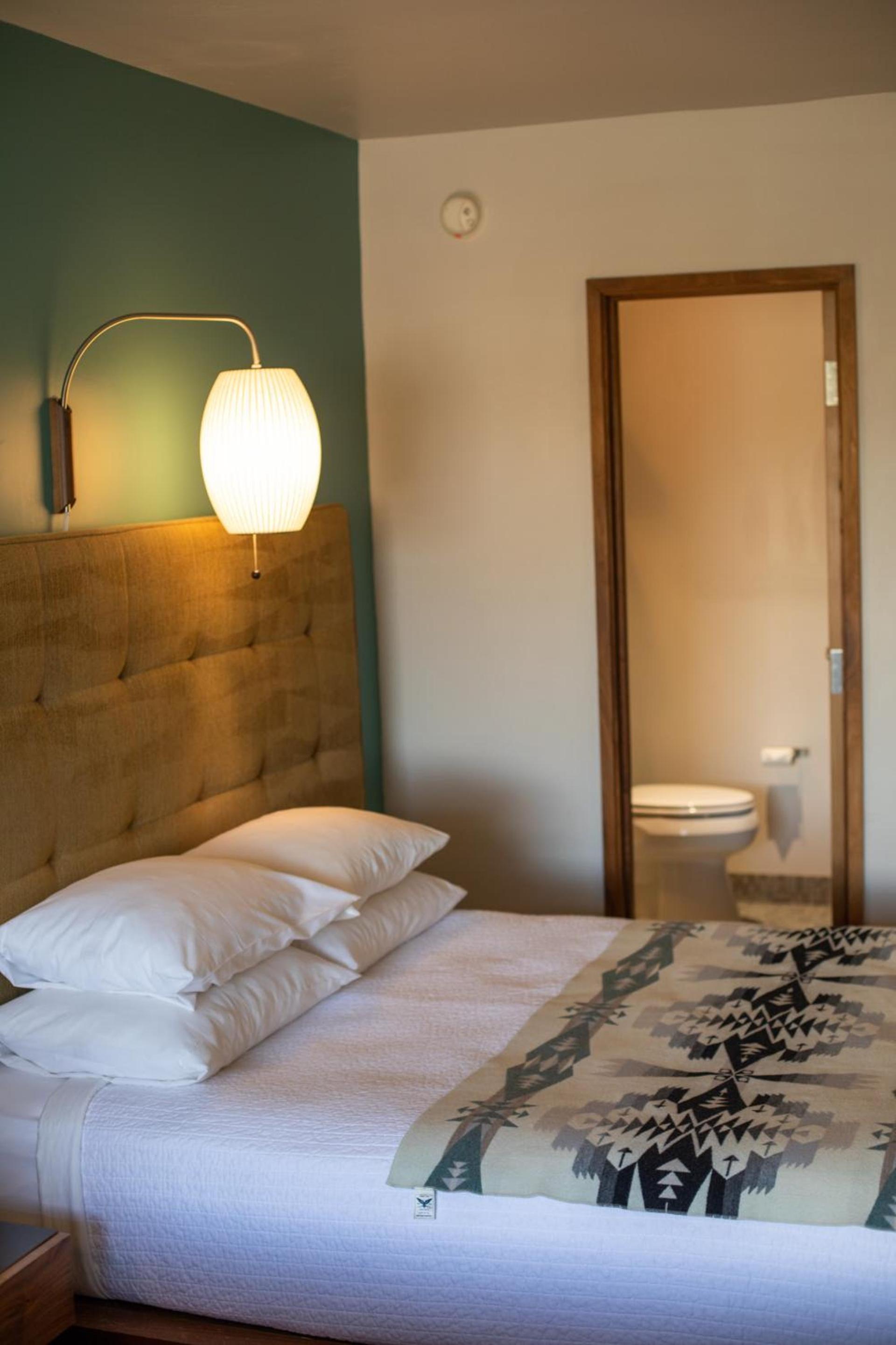 Modern Hotel photo 58
