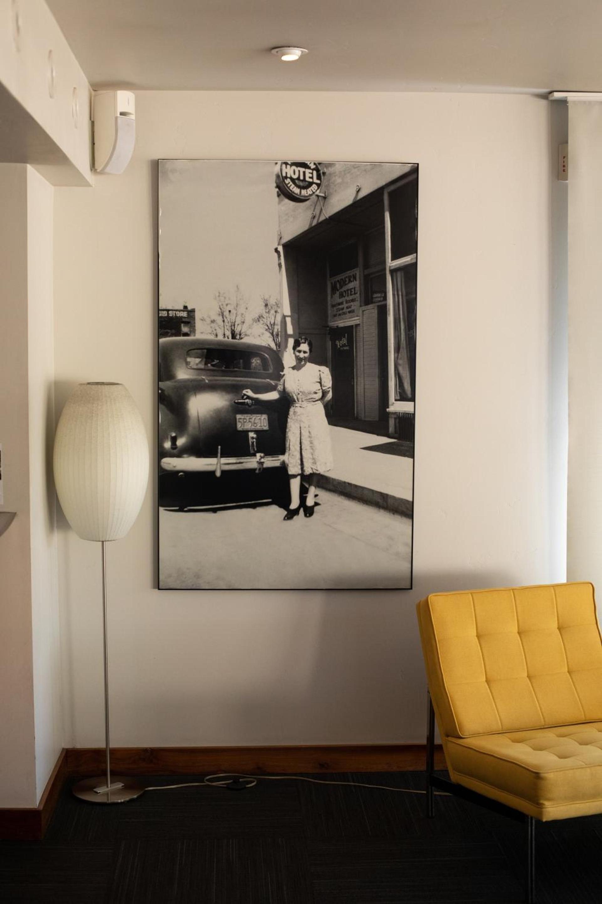 Modern Hotel photo 39