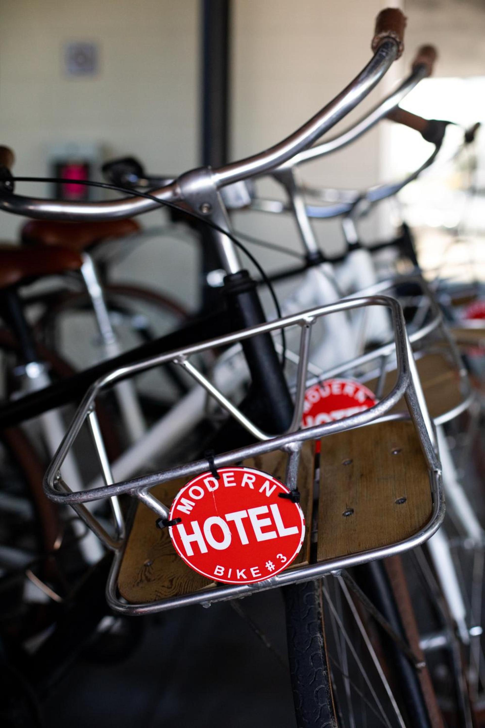 Modern Hotel photo 37