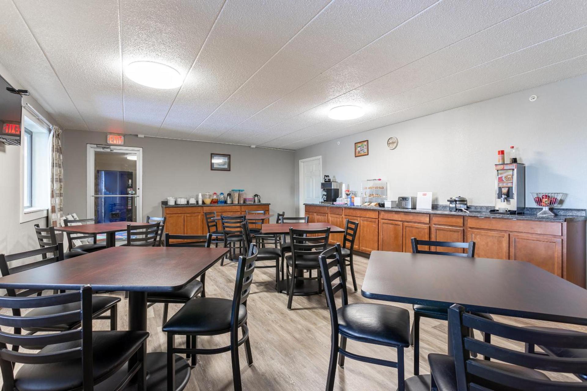 FairBridge Inn Express Monroe City photo 18