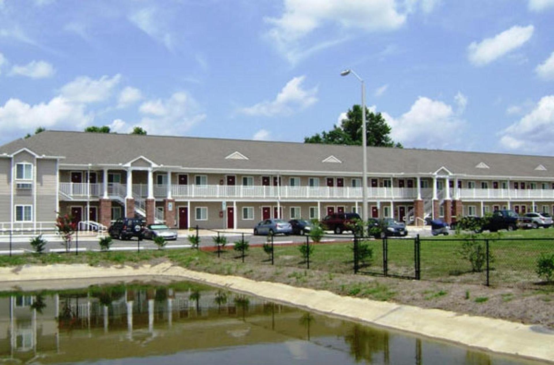 Affordable Suites Jacksonville photo 1