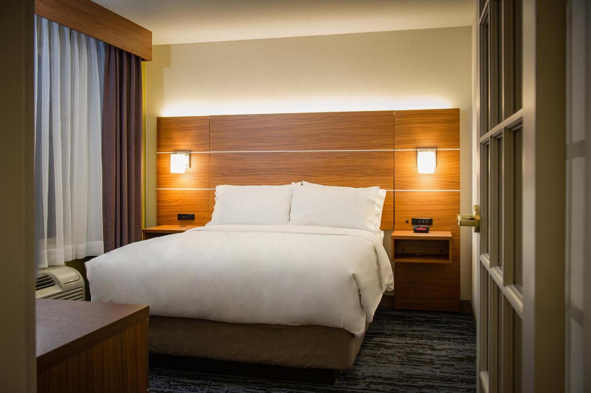 Holiday Inn Express & Suites Wausau by IHG photo 33