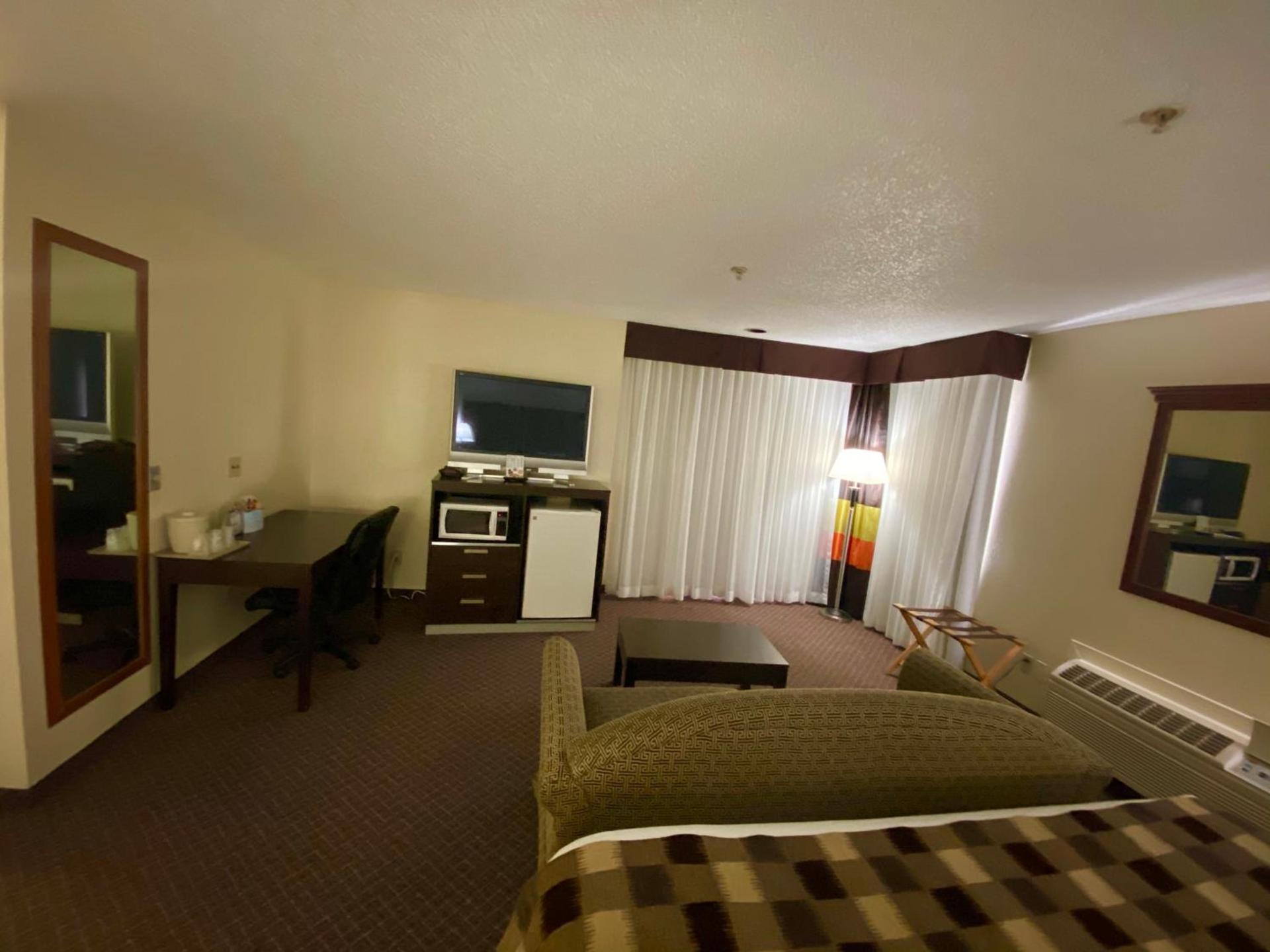 Baymont by Wyndham Smyrna photo 17
