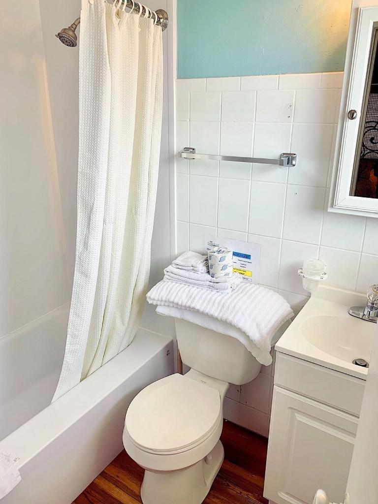 Ebb Tide Resort photo 63