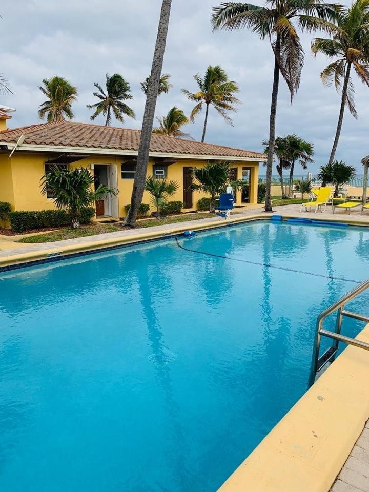 Ebb Tide Resort photo 54