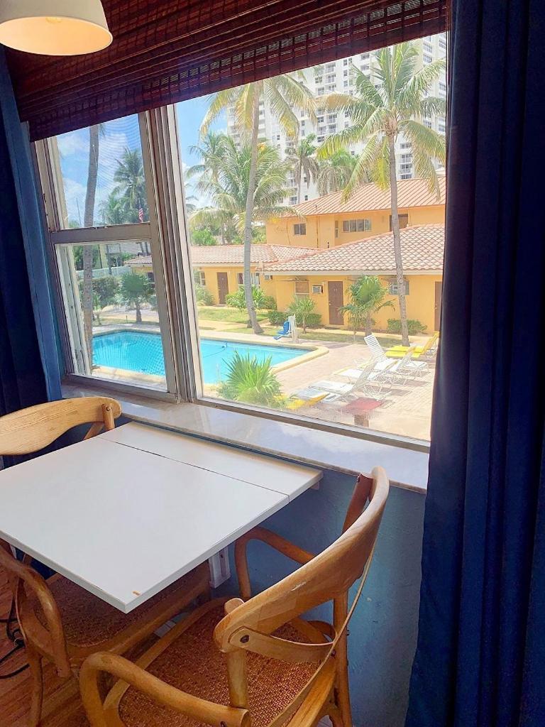 Ebb Tide Resort photo 6