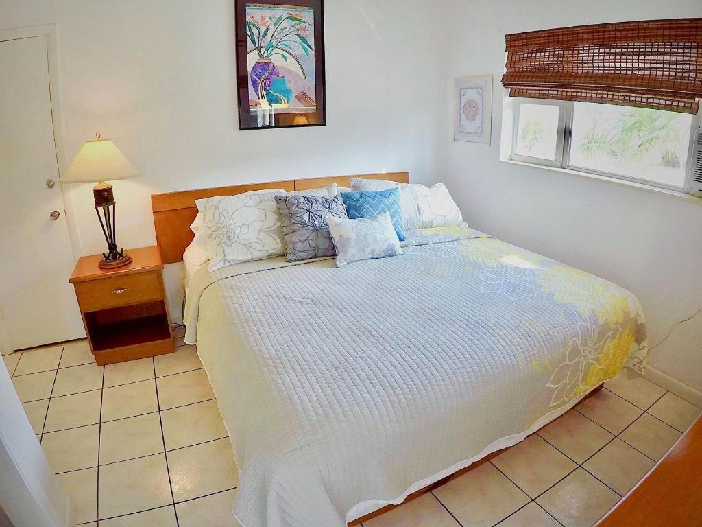 Ebb Tide Resort photo 79