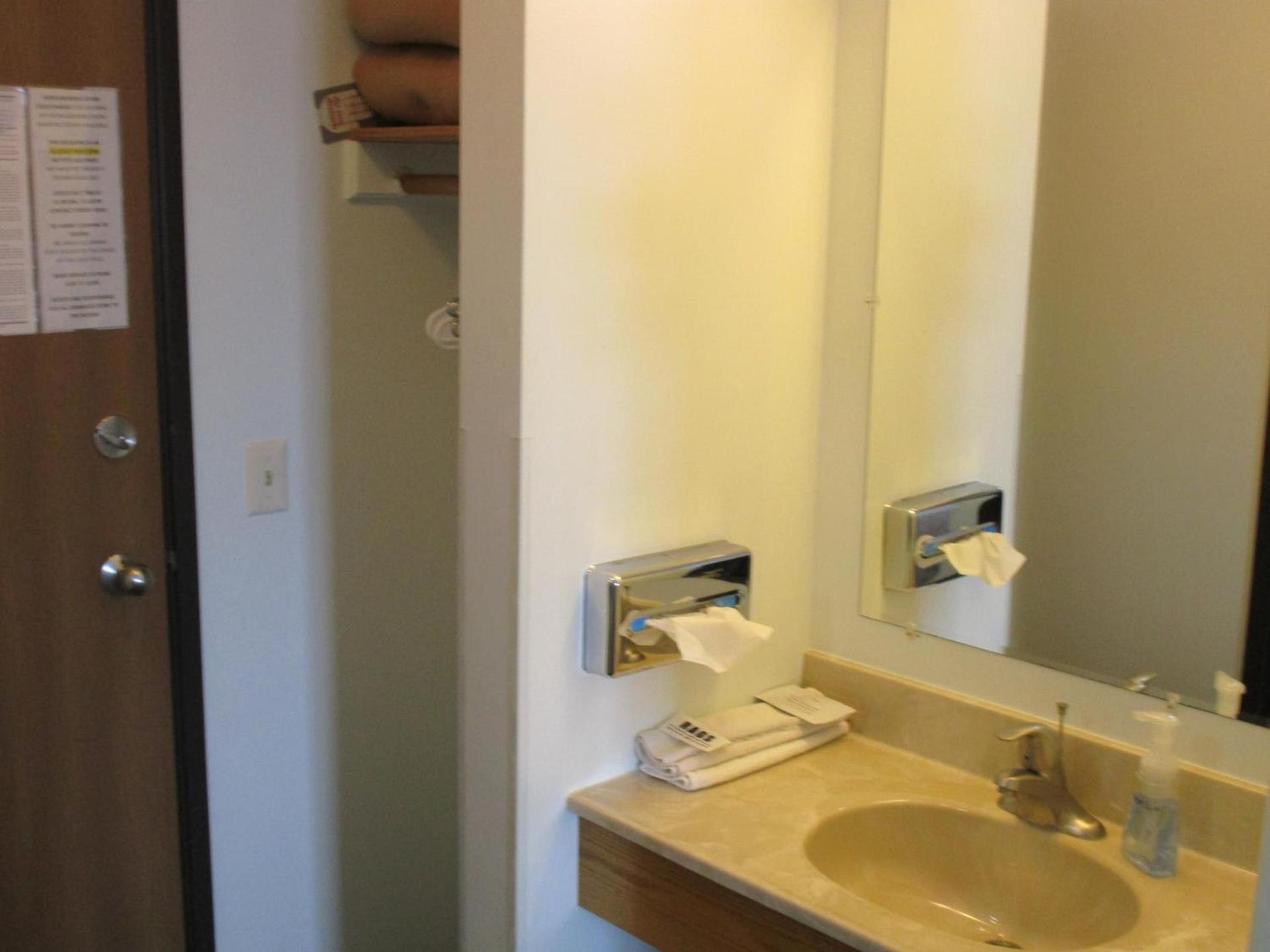 Dakota Country Inn photo 25