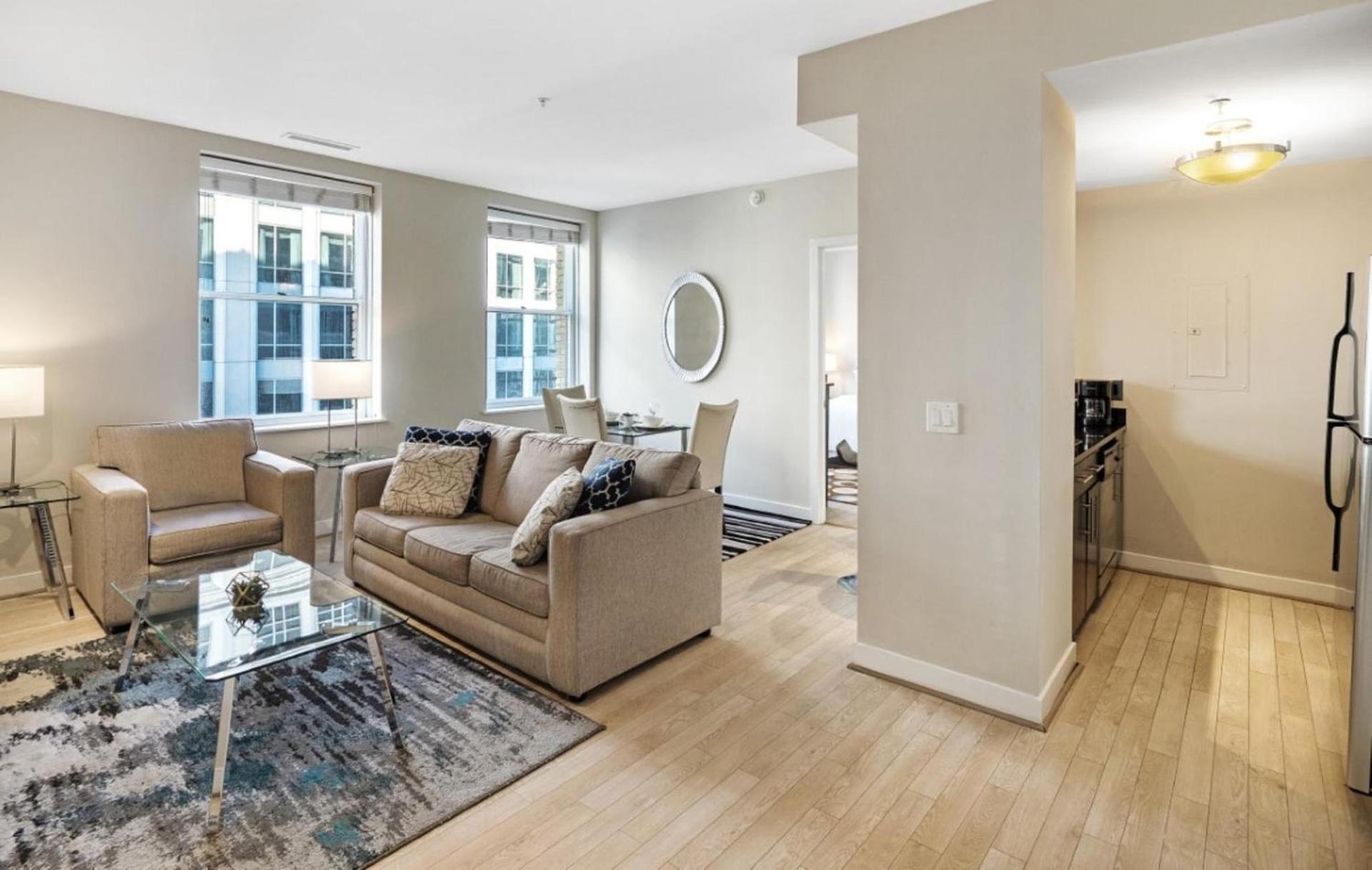Global Luxury Suites at The White House photo 2