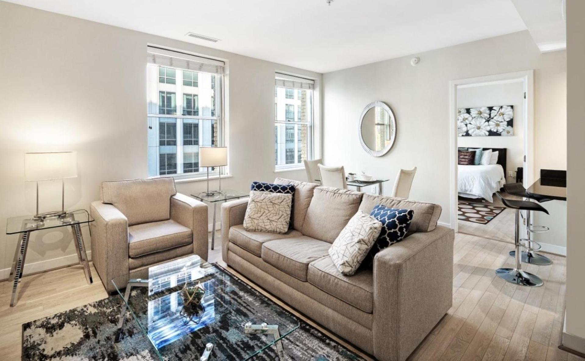 Global Luxury Suites at The White House photo 3