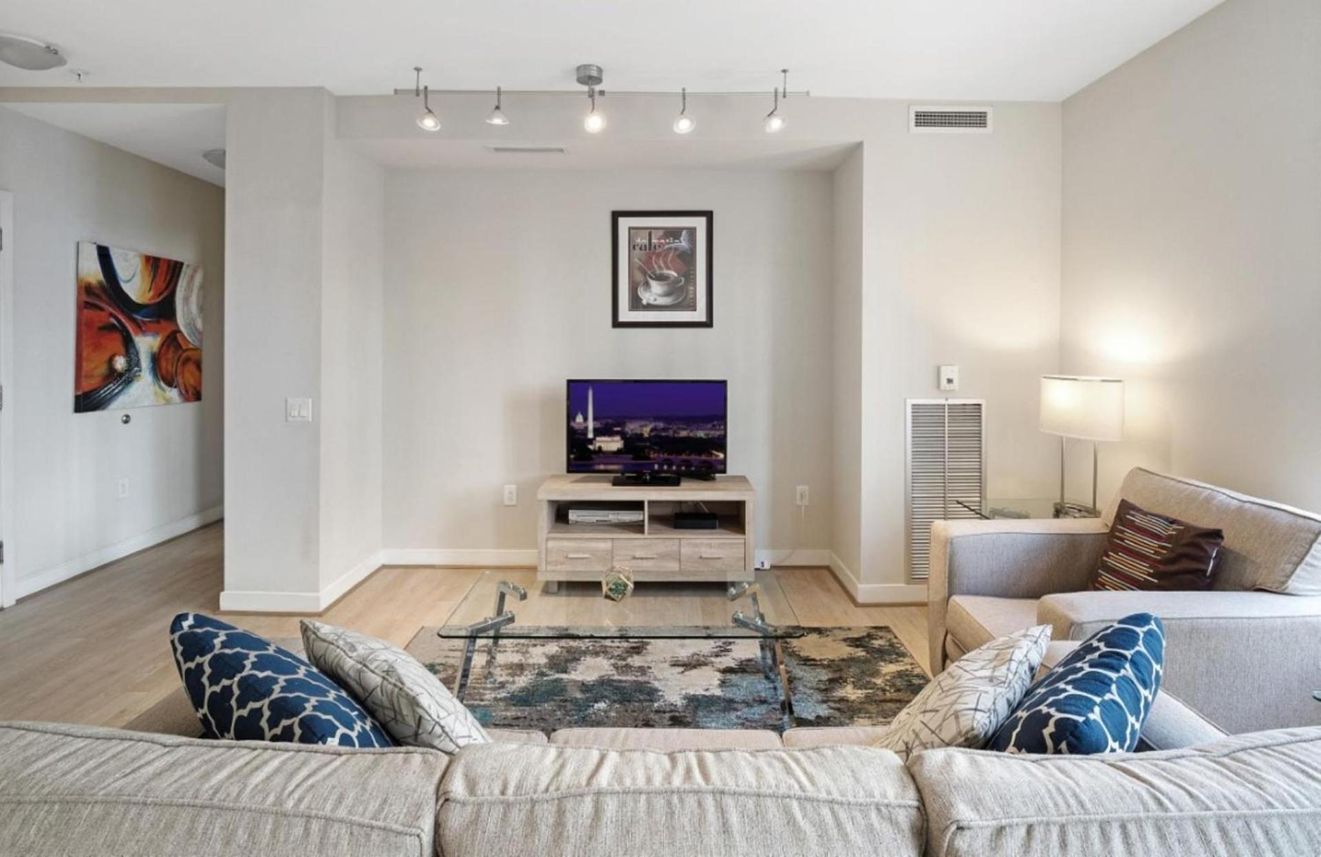 Global Luxury Suites at The White House photo 4