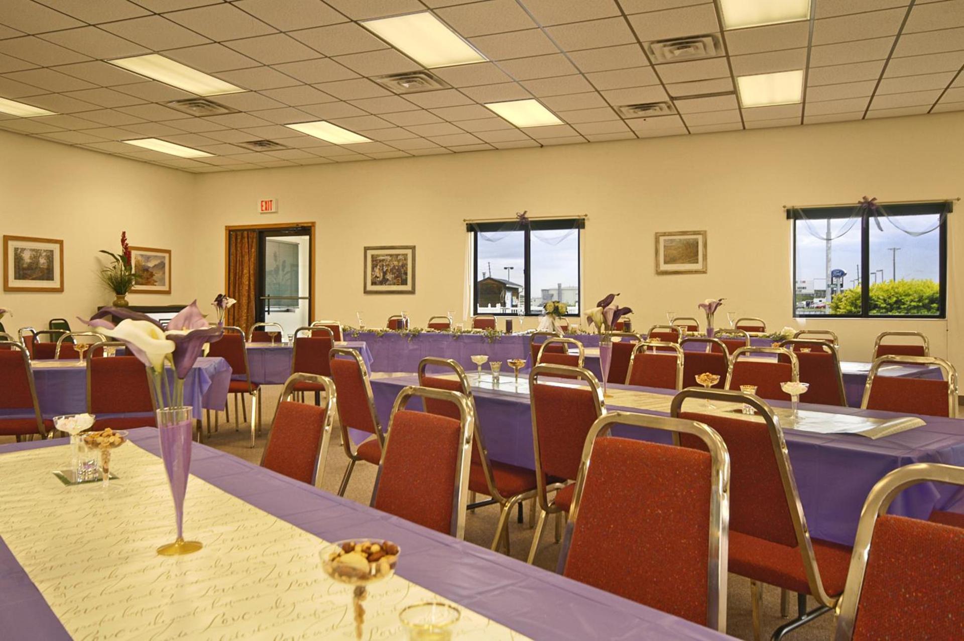 Americas Best Value Inn and Suites - Nevada photo 10