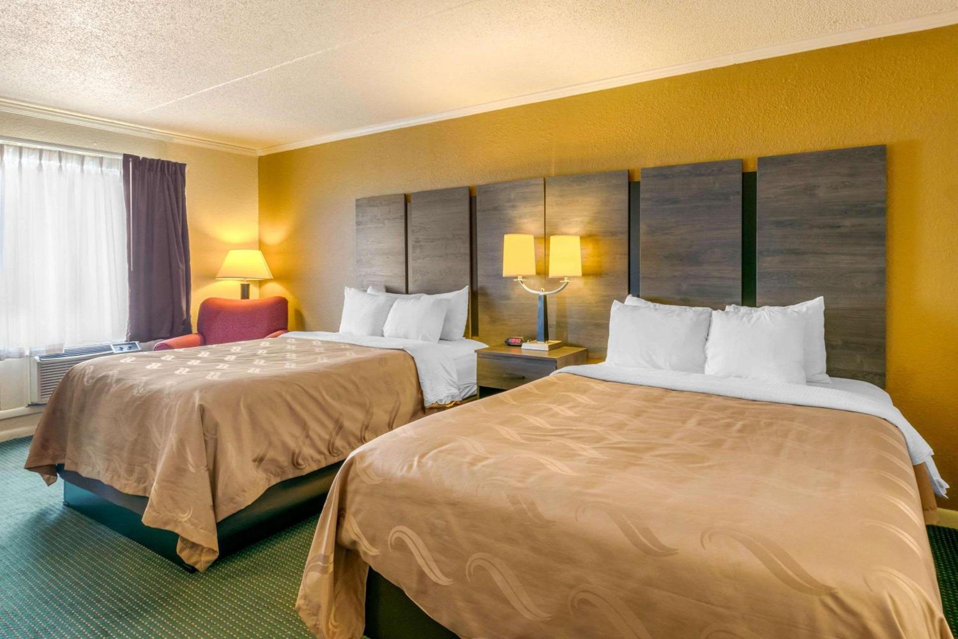 Red Roof Inn Manchester, TN photo 14