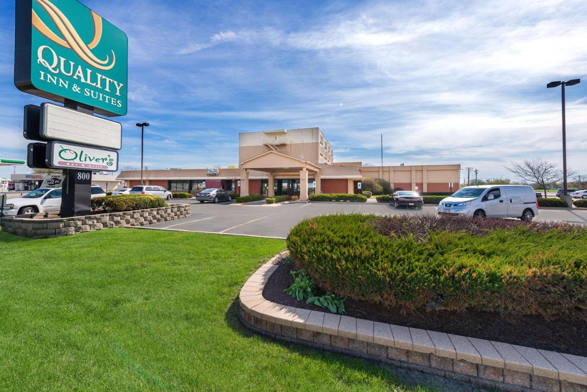 Quality Inn Bradley- Bourbonnais photo 1