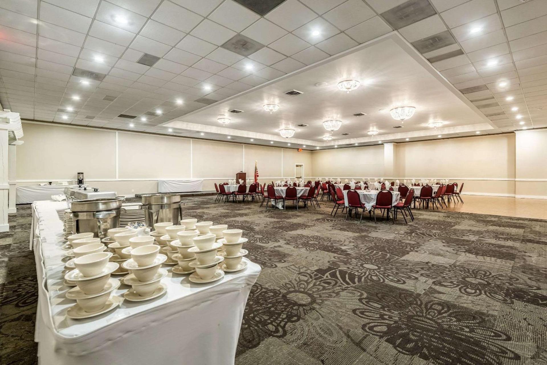 Quality Inn Bradley- Bourbonnais photo 21