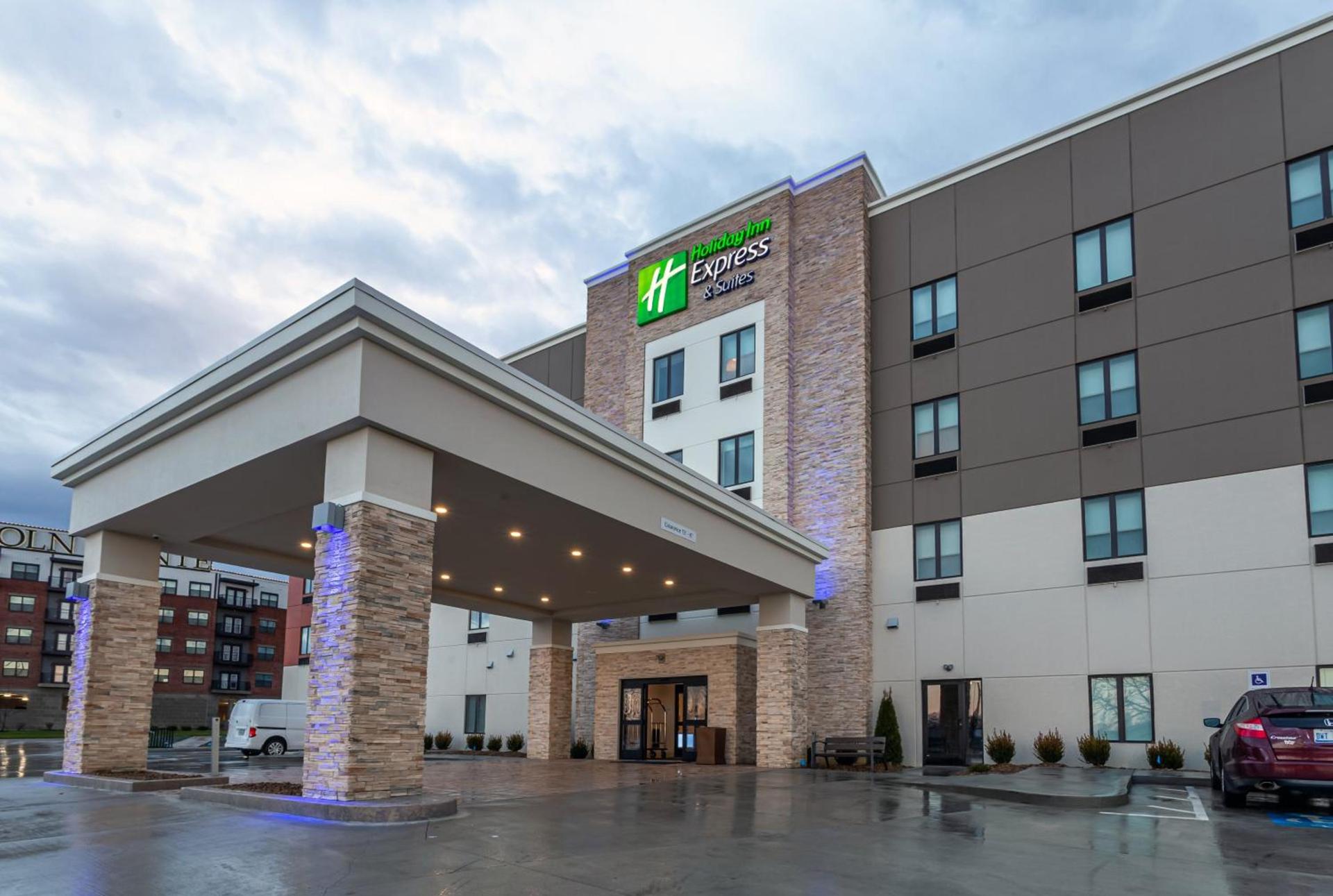 Holiday Inn Express & Suites - Columbus - Worthington by IHG photo 25