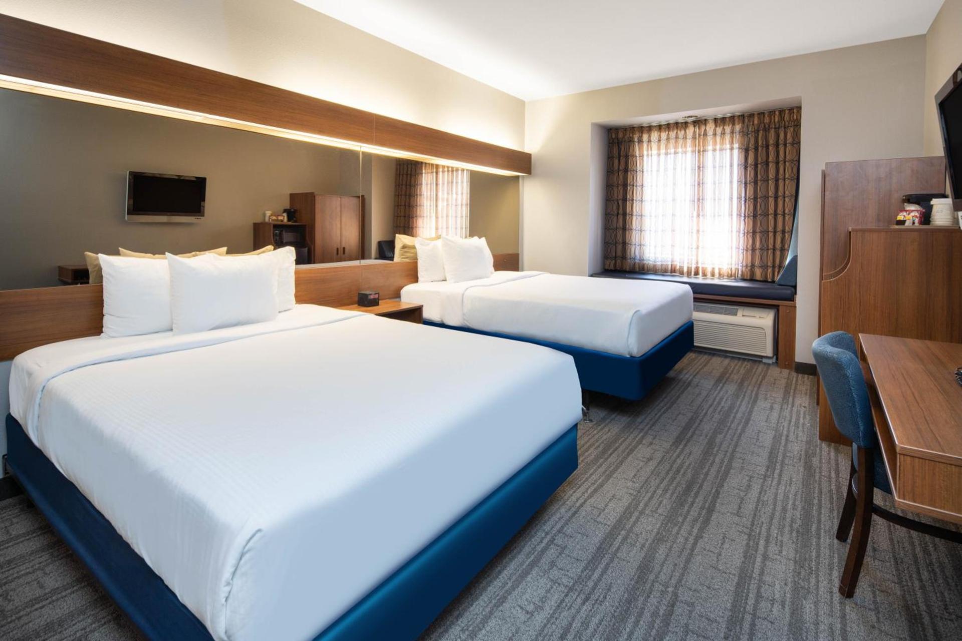 Baymont by Wyndham Las Vegas South Strip photo 50