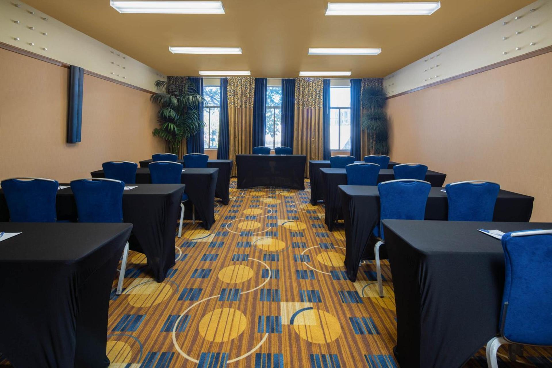 Baymont by Wyndham Las Vegas South Strip photo 8