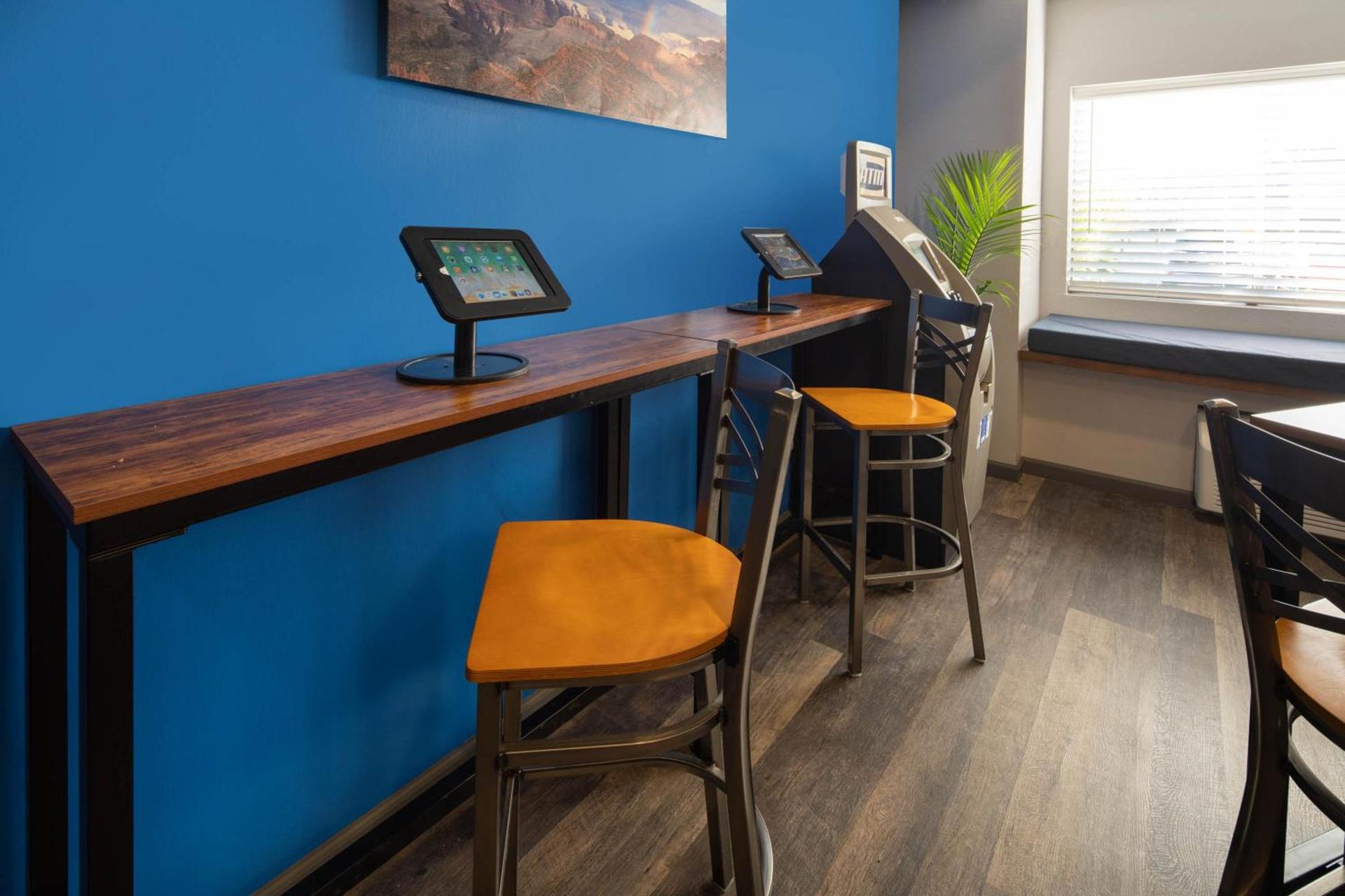 Baymont by Wyndham Las Vegas South Strip photo 15