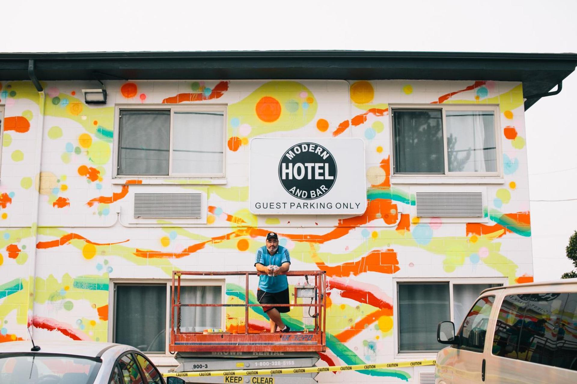 Modern Hotel photo 23