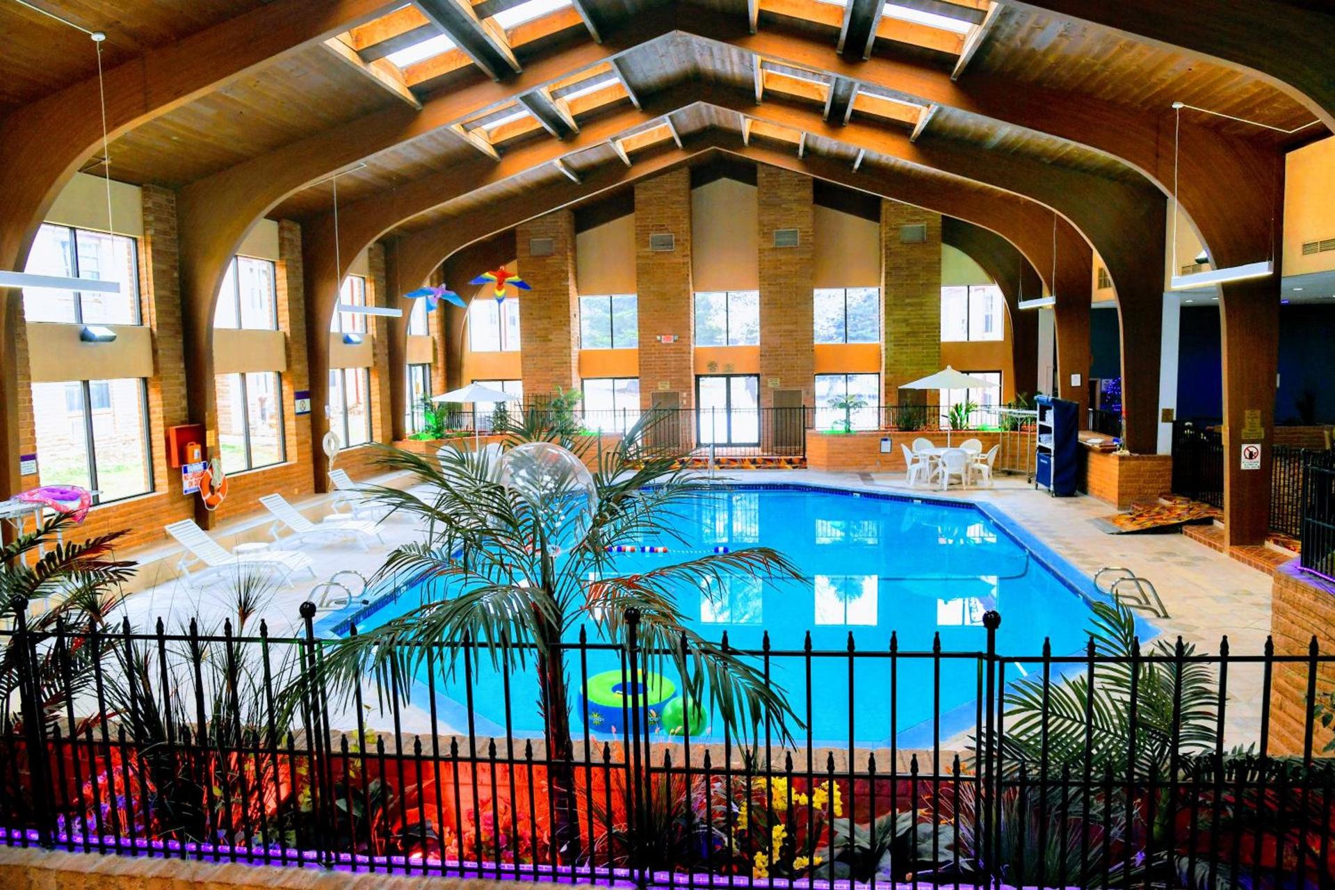 Douglas Inn and Conference Center photo 48