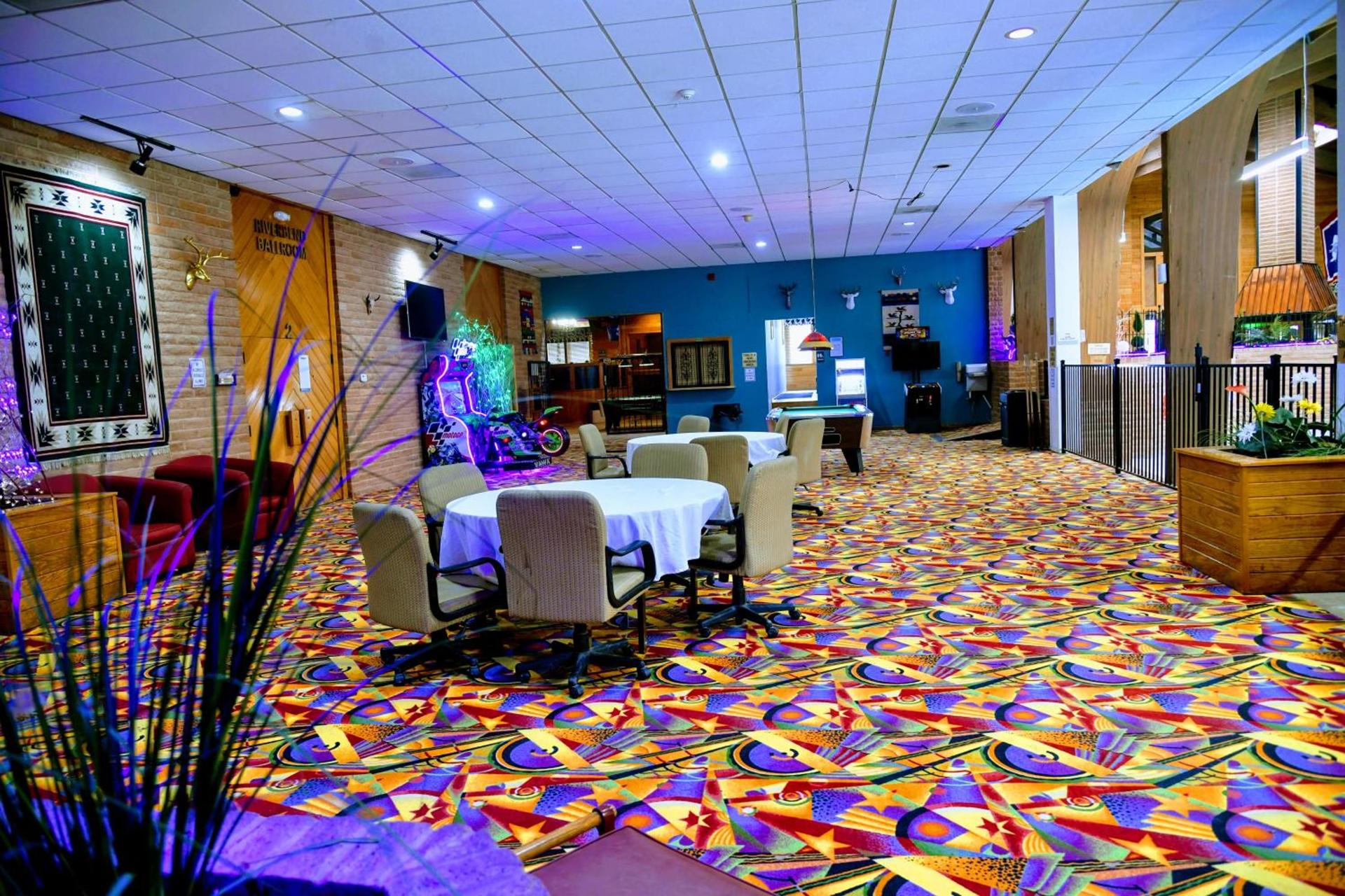 Douglas Inn and Conference Center photo 24