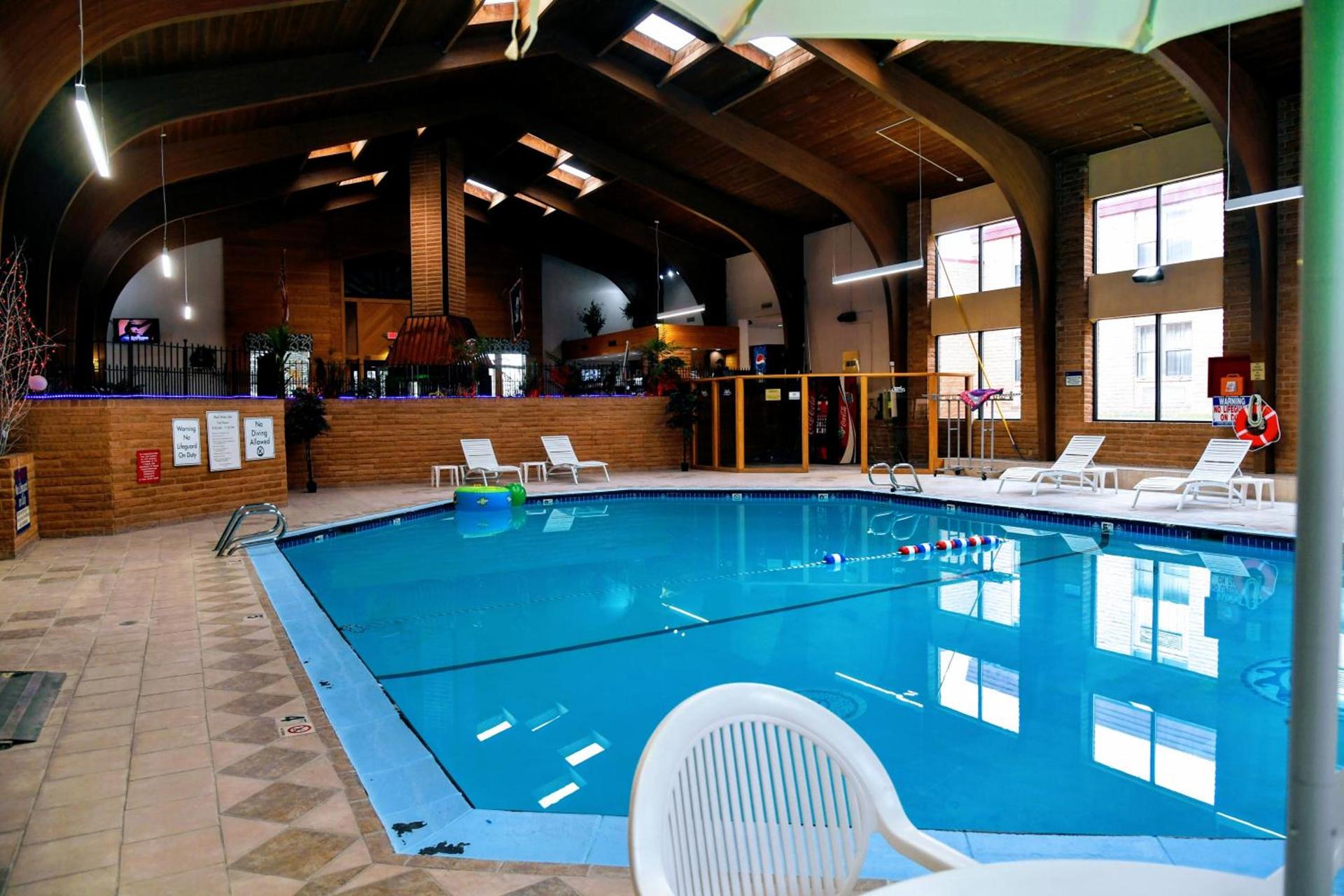 Douglas Inn and Conference Center photo 27