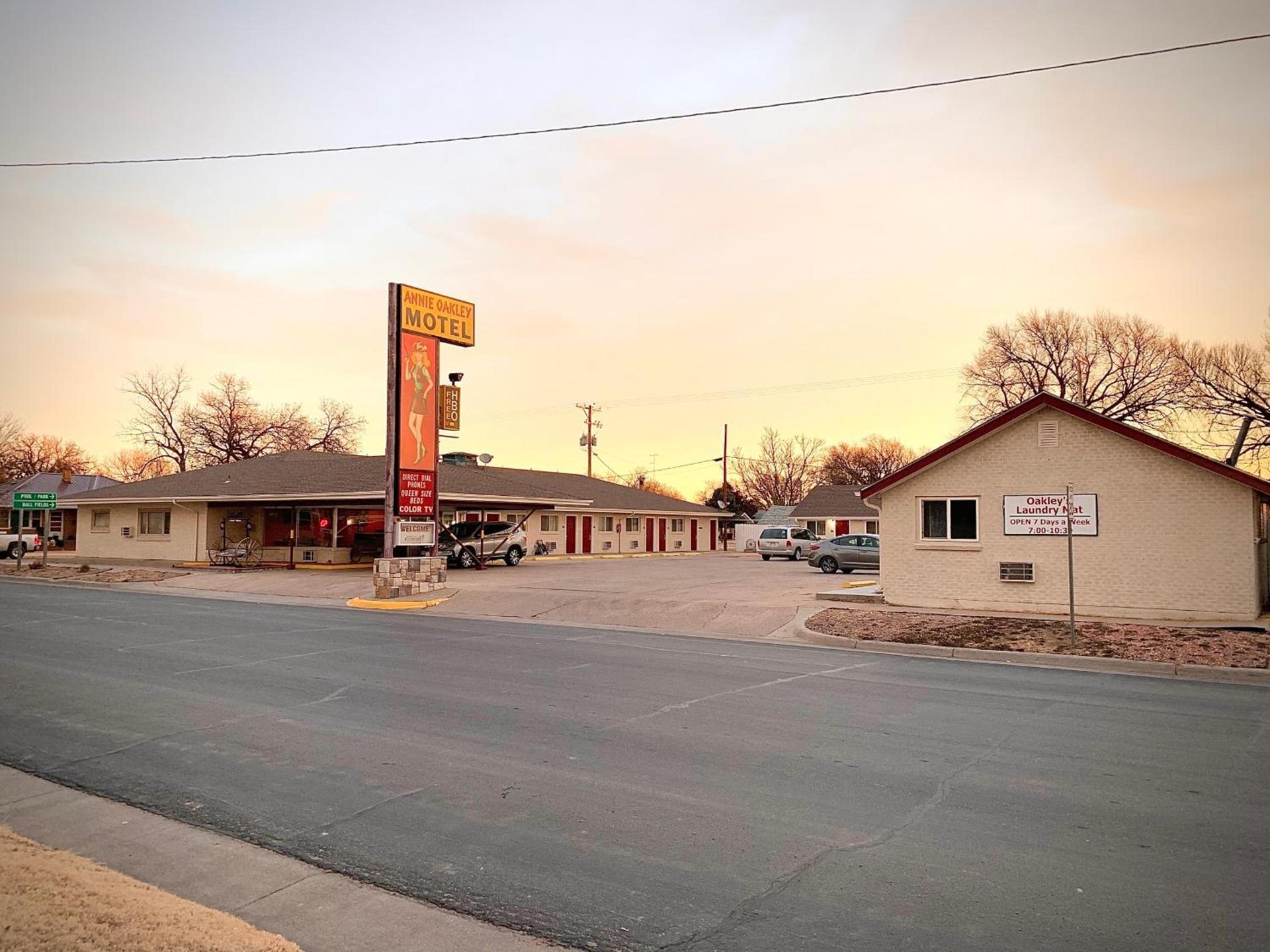 Annie Oakley Motel Oakley photo 78