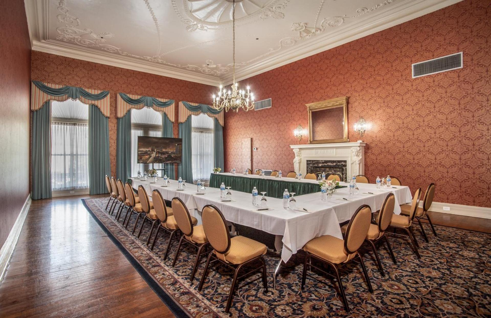 Menger Hotel photo 28