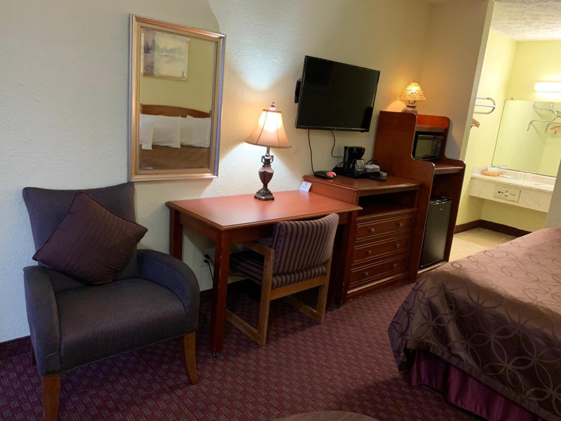 Budget Inn Express photo 36