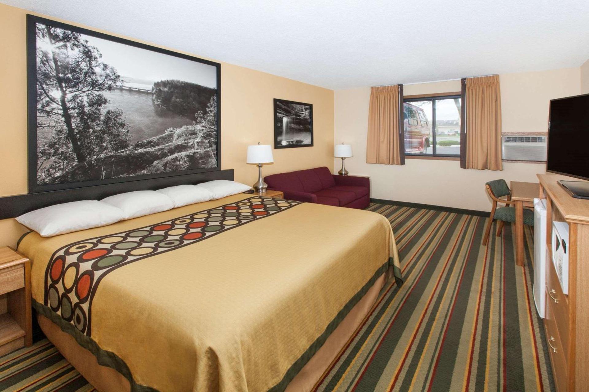 Super 8 by Wyndham Ottawa Starved Rock photo 15