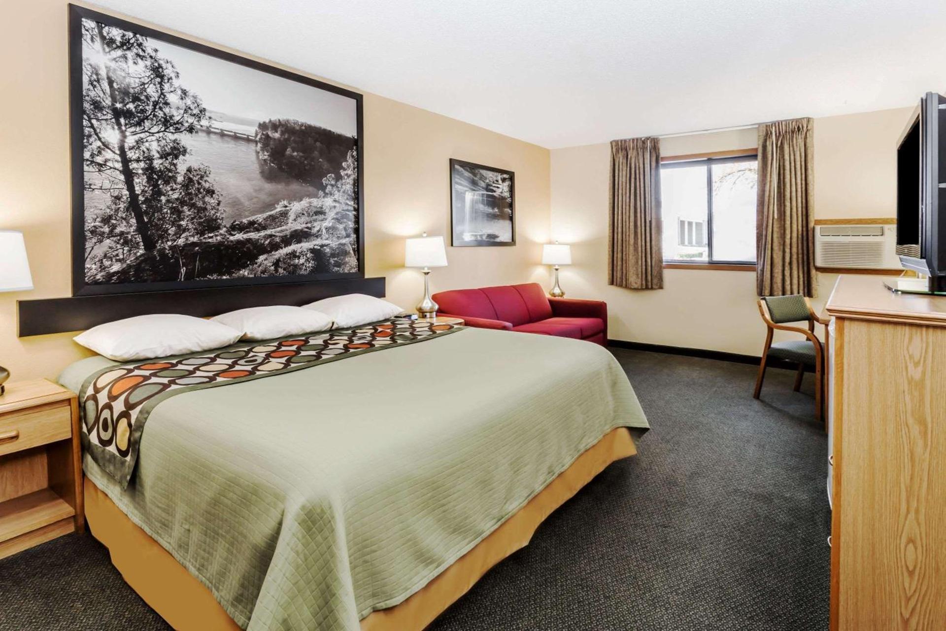 Super 8 by Wyndham Ottawa Starved Rock photo 10