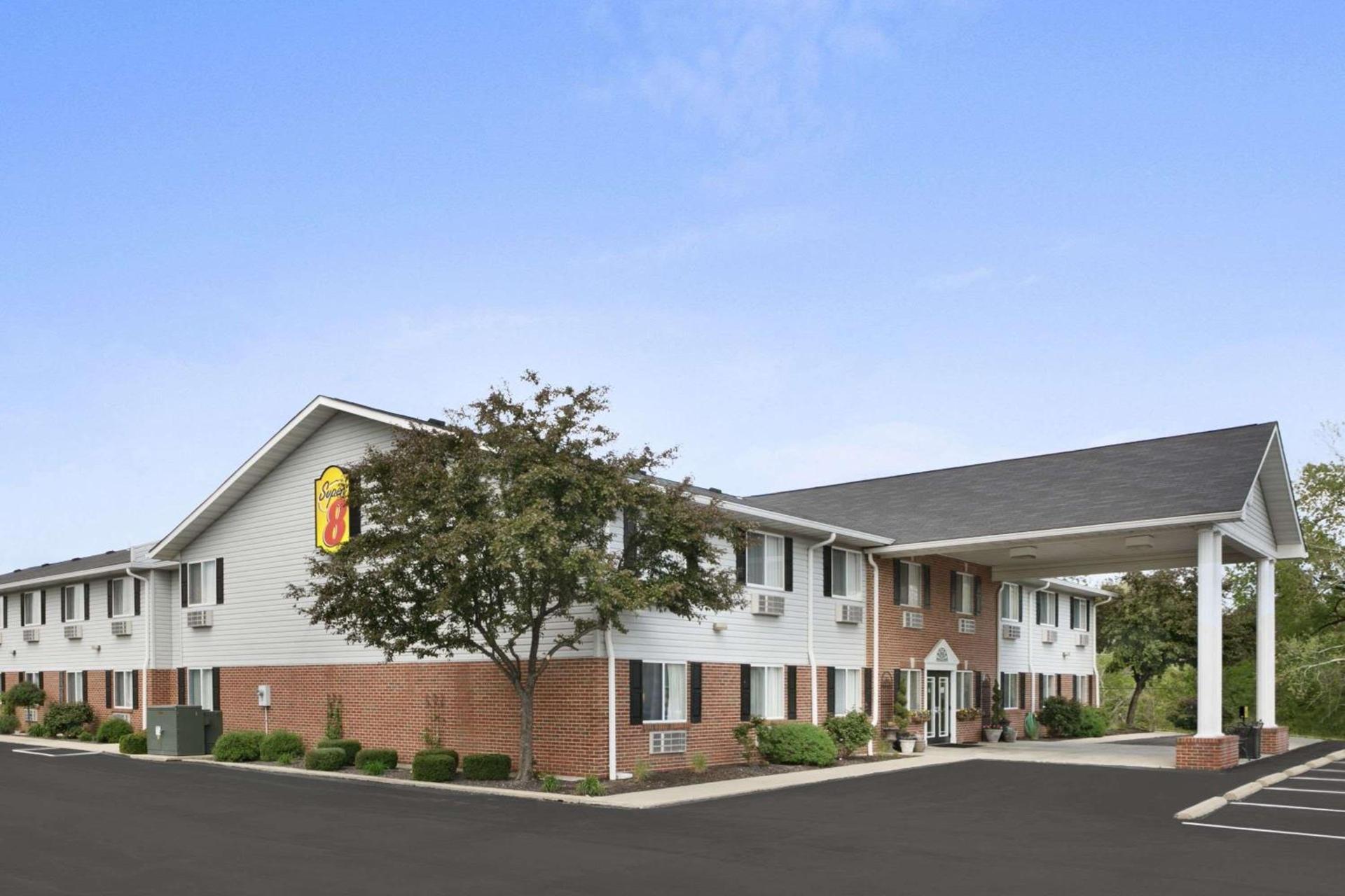 Super 8 by Wyndham Washington photo 2