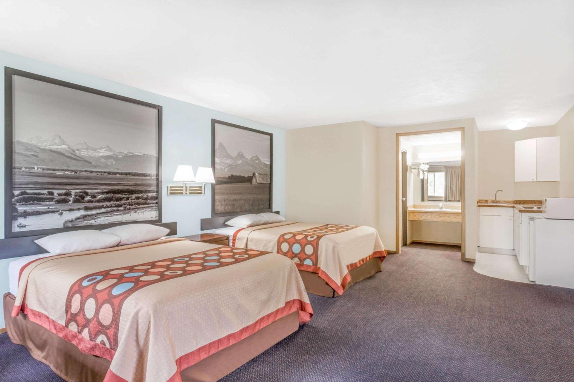 Super 8 by Wyndham Driggs photo 15