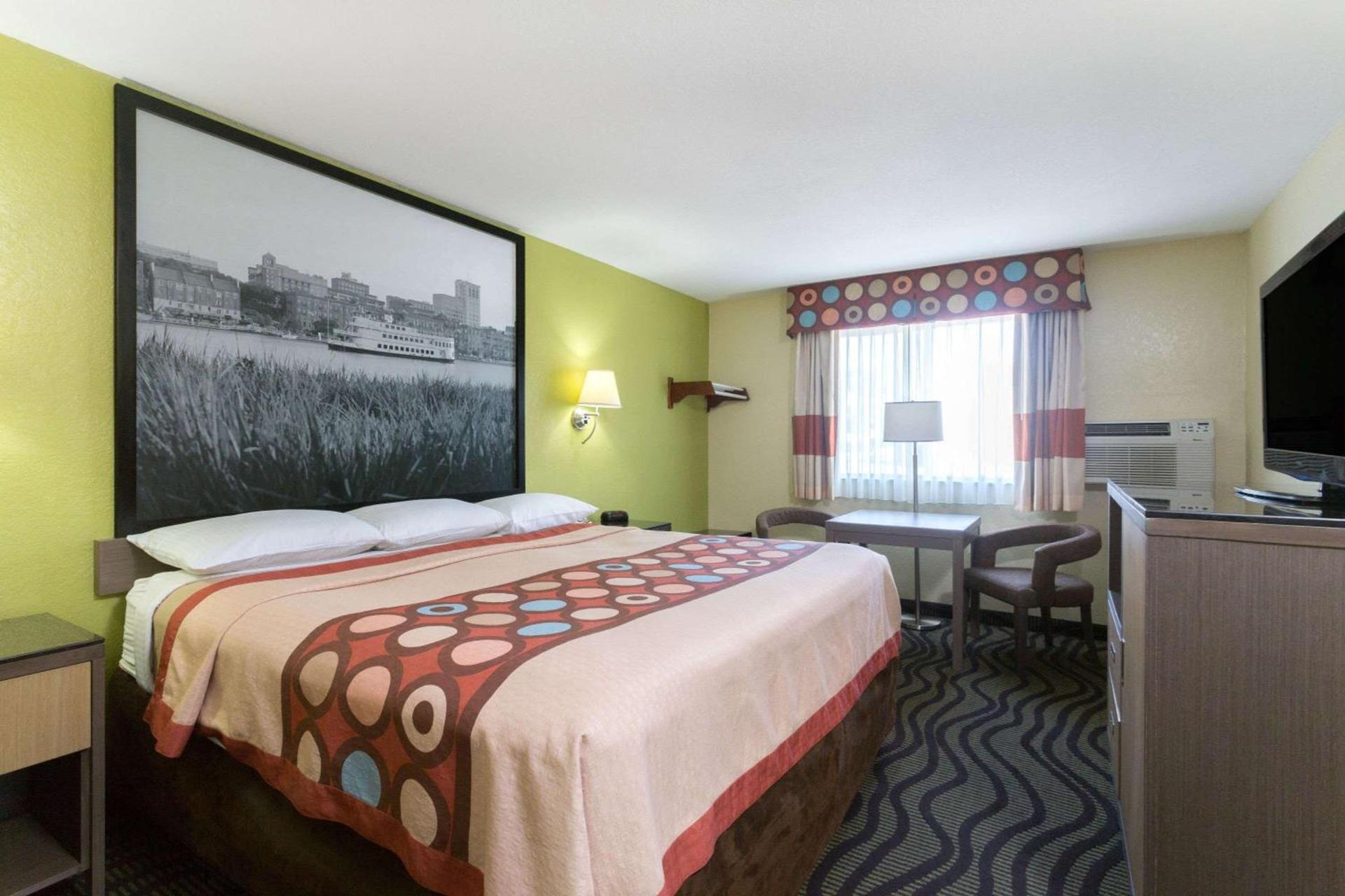 Super 8 by Wyndham Brunswick/St Simons Island Area photo 24