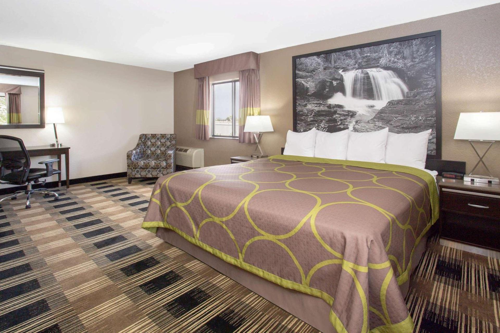 Super 8 by Wyndham Billings photo 14