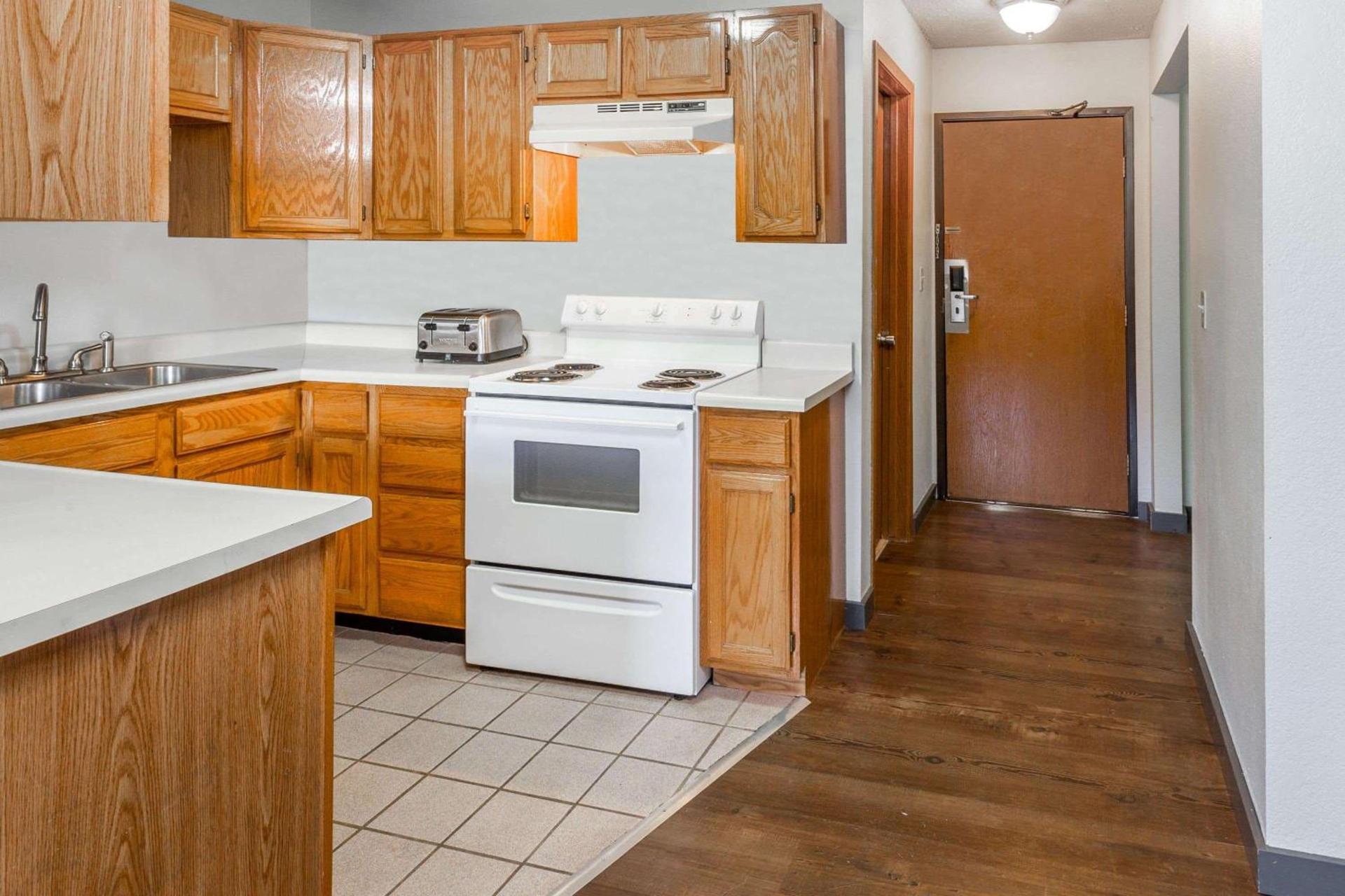 Super 8 by Wyndham Gardiner/Yellowstone Park Area photo 64