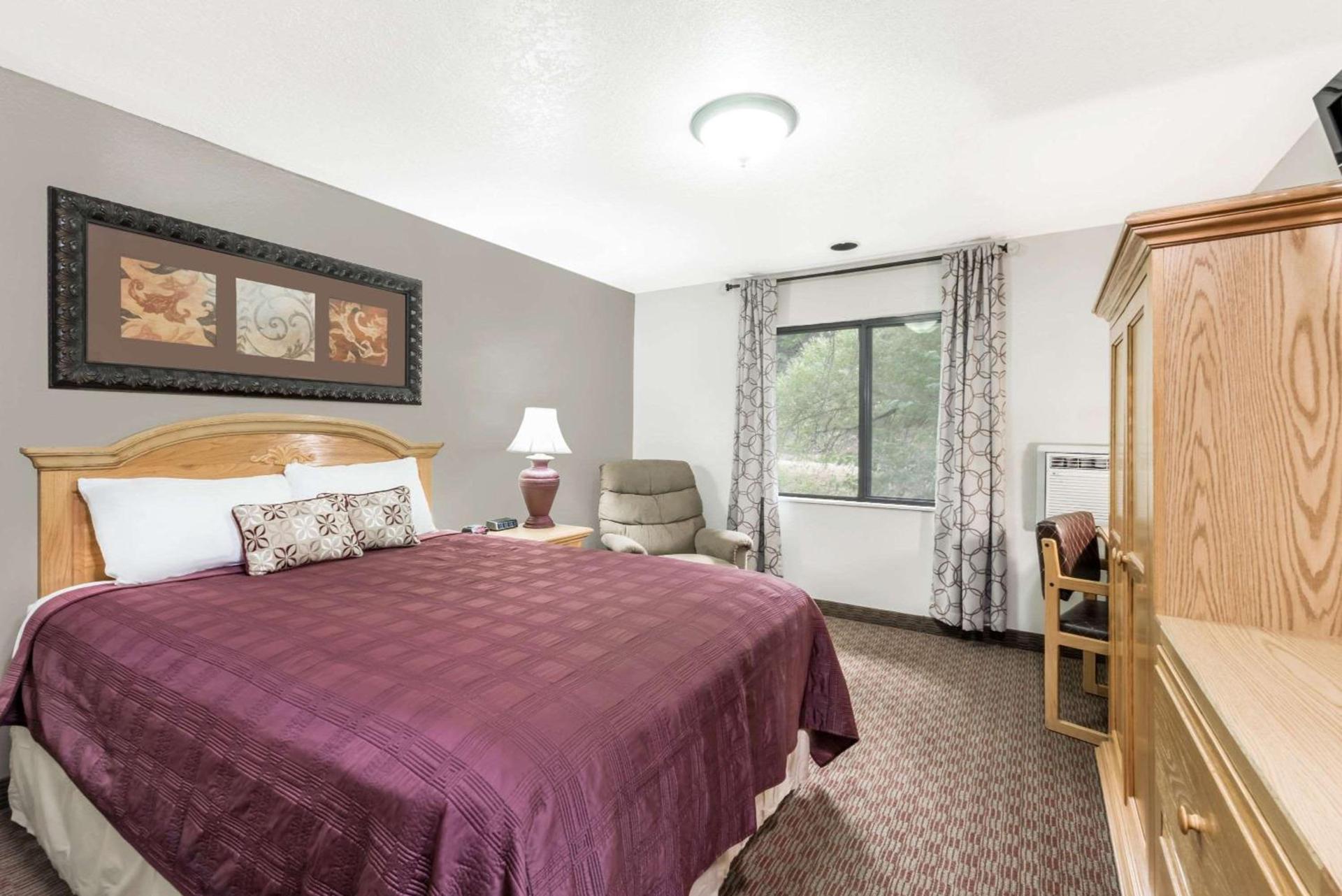 Super 8 by Wyndham Deadwood Black Hills Area photo 4
