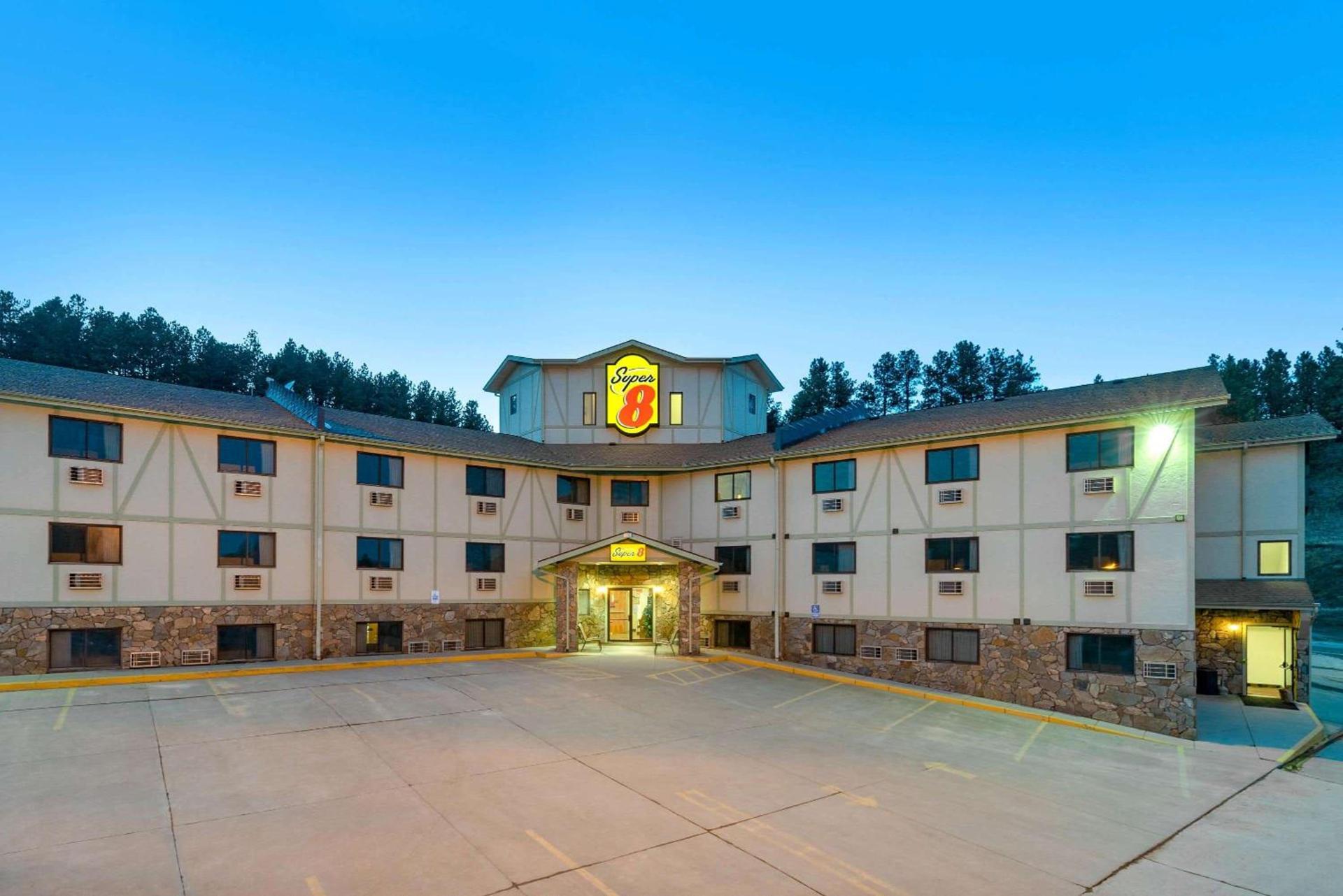 Super 8 by Wyndham Hill City/Mt Rushmore/ Area photo 19