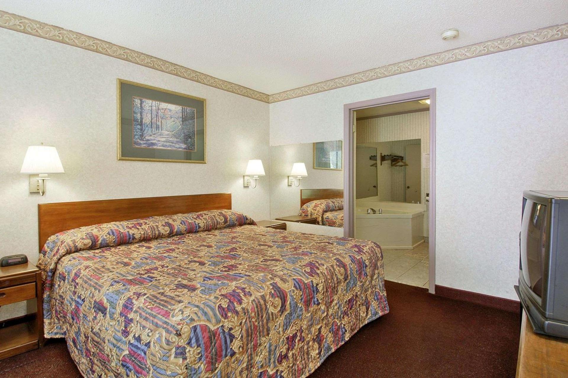 Days Inn by Wyndham Cartersville photo 5