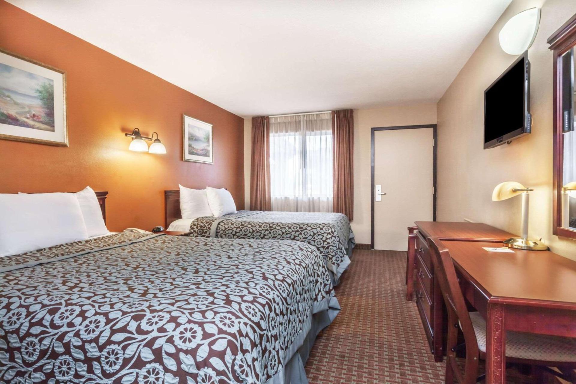 Red Carpet Inn Elkton photo 9
