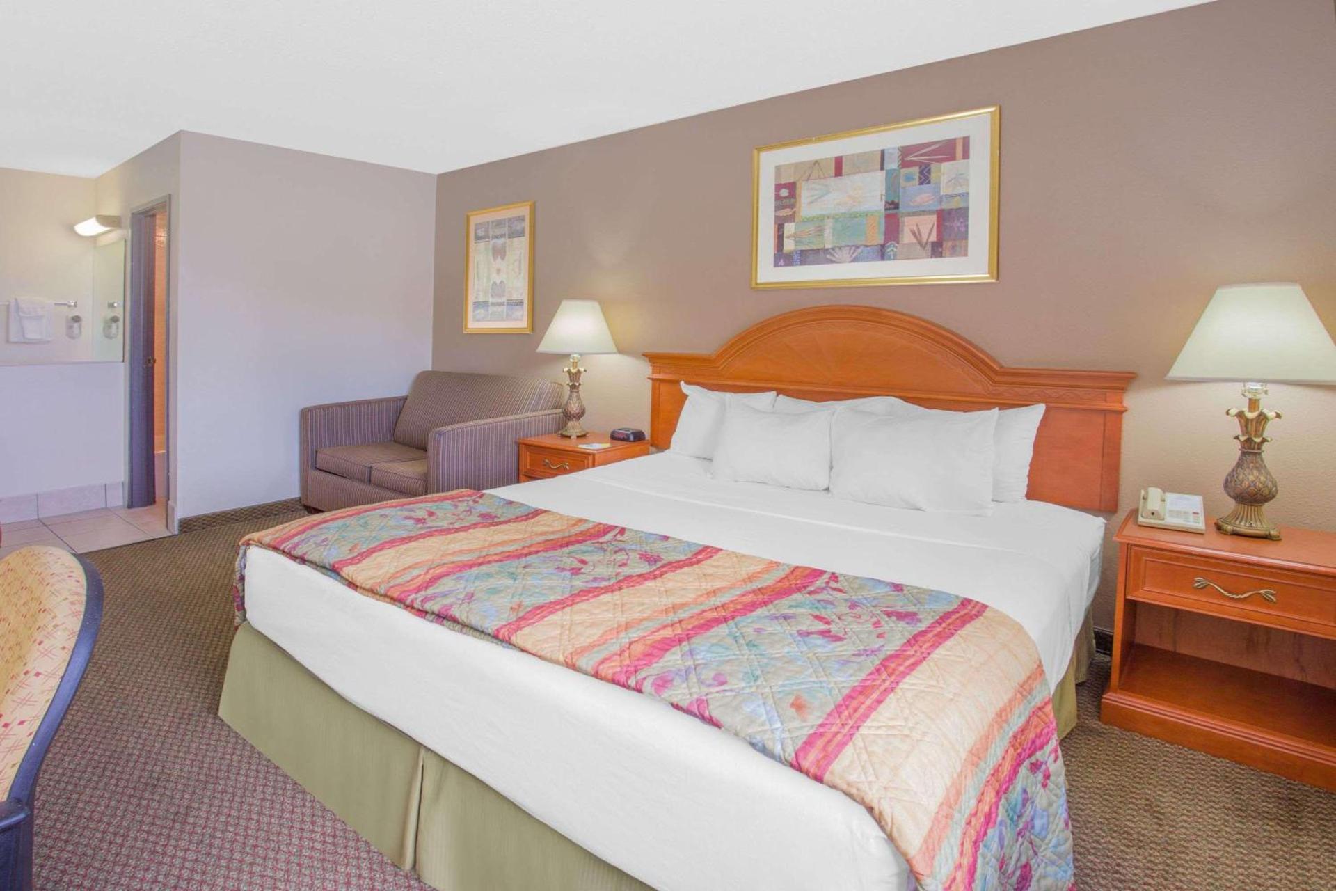 Days Inn by Wyndham Portage Cascade Mountain area photo 66