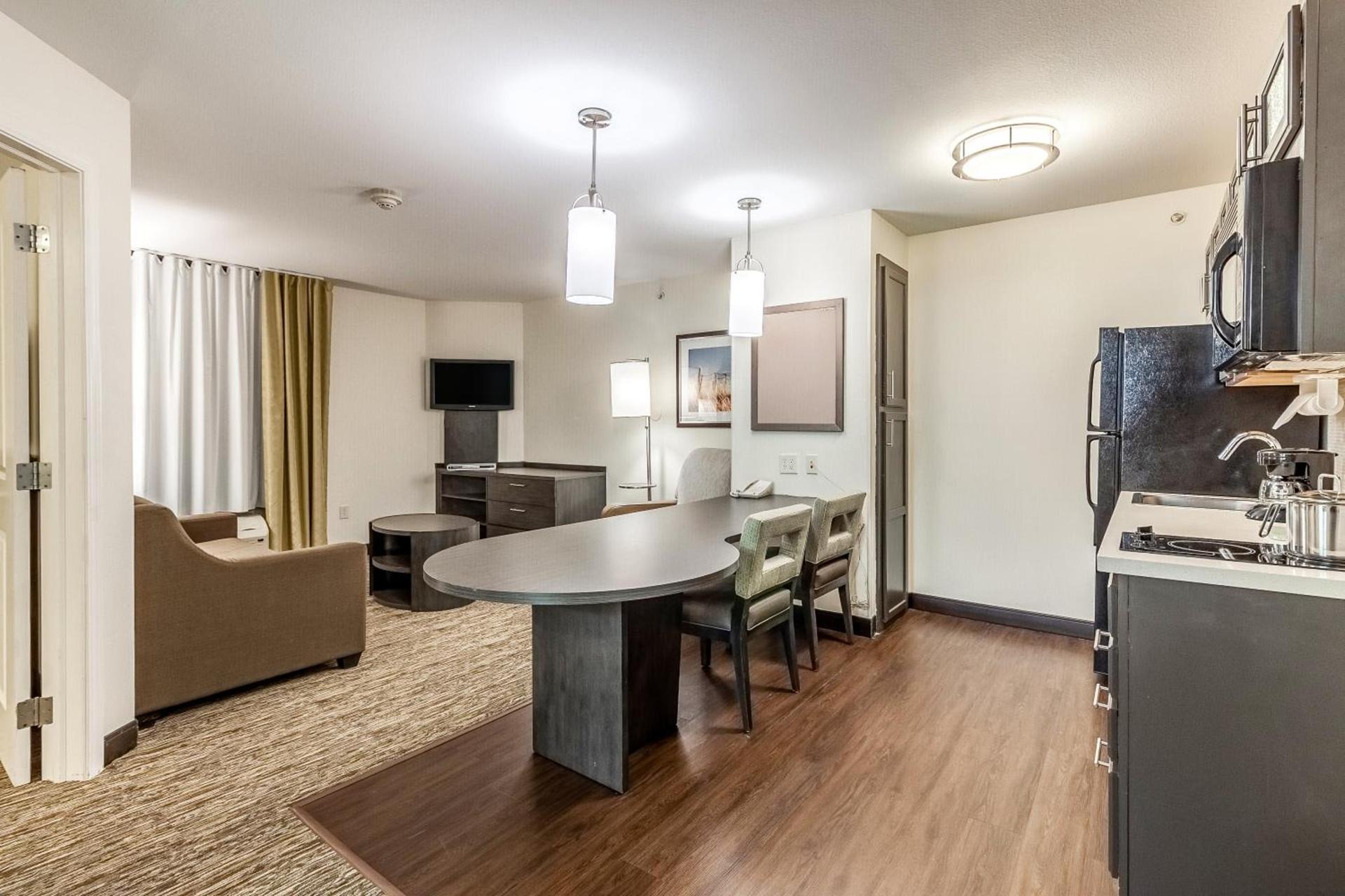 Candlewood Suites Lincoln by IHG photo 25