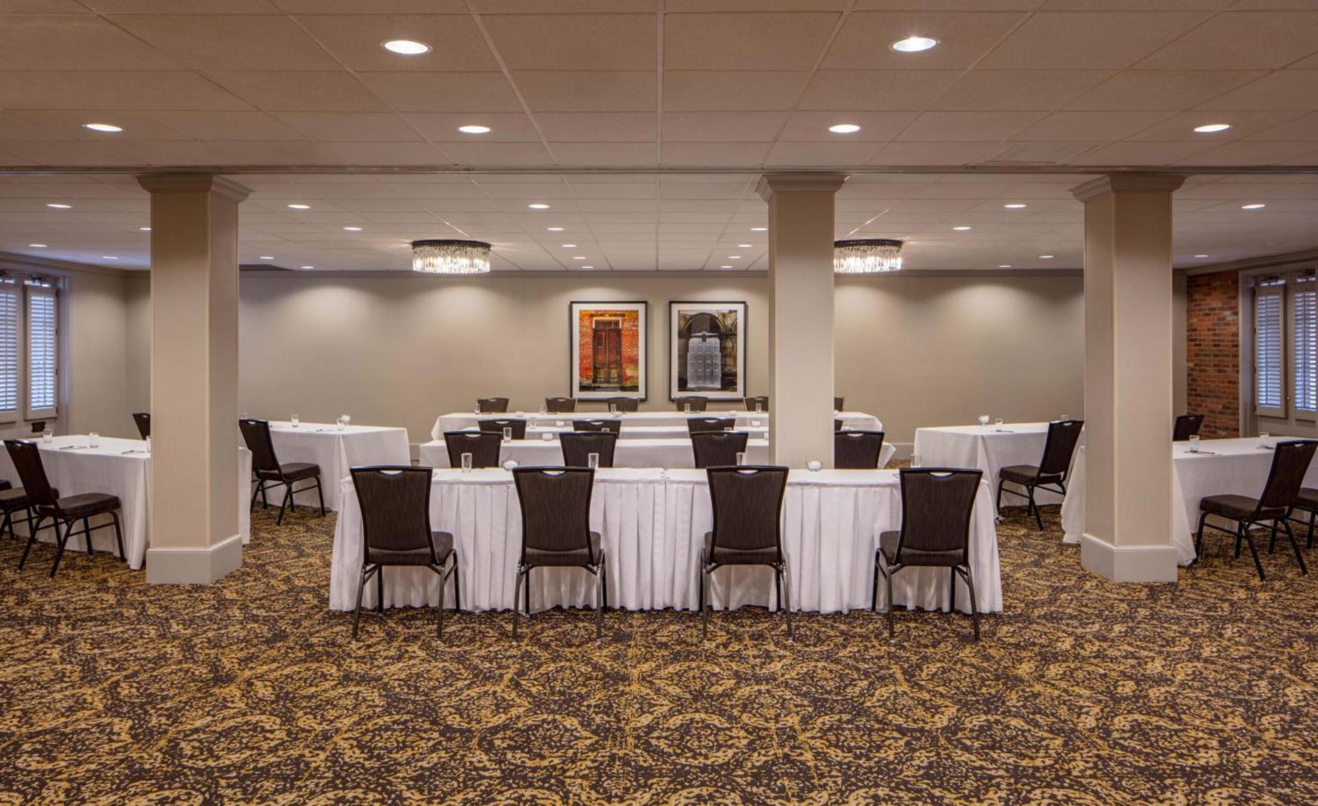 Holiday Inn Hotel French Quarter-Chateau Lemoyne by IHG photo 13