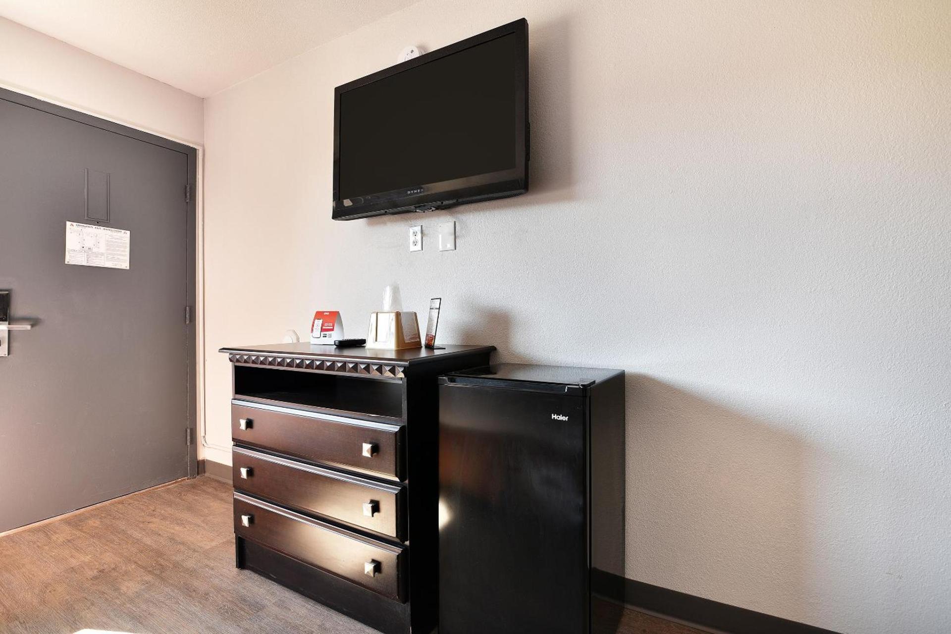 OYO Hotel Shreveport Airport North photo 28