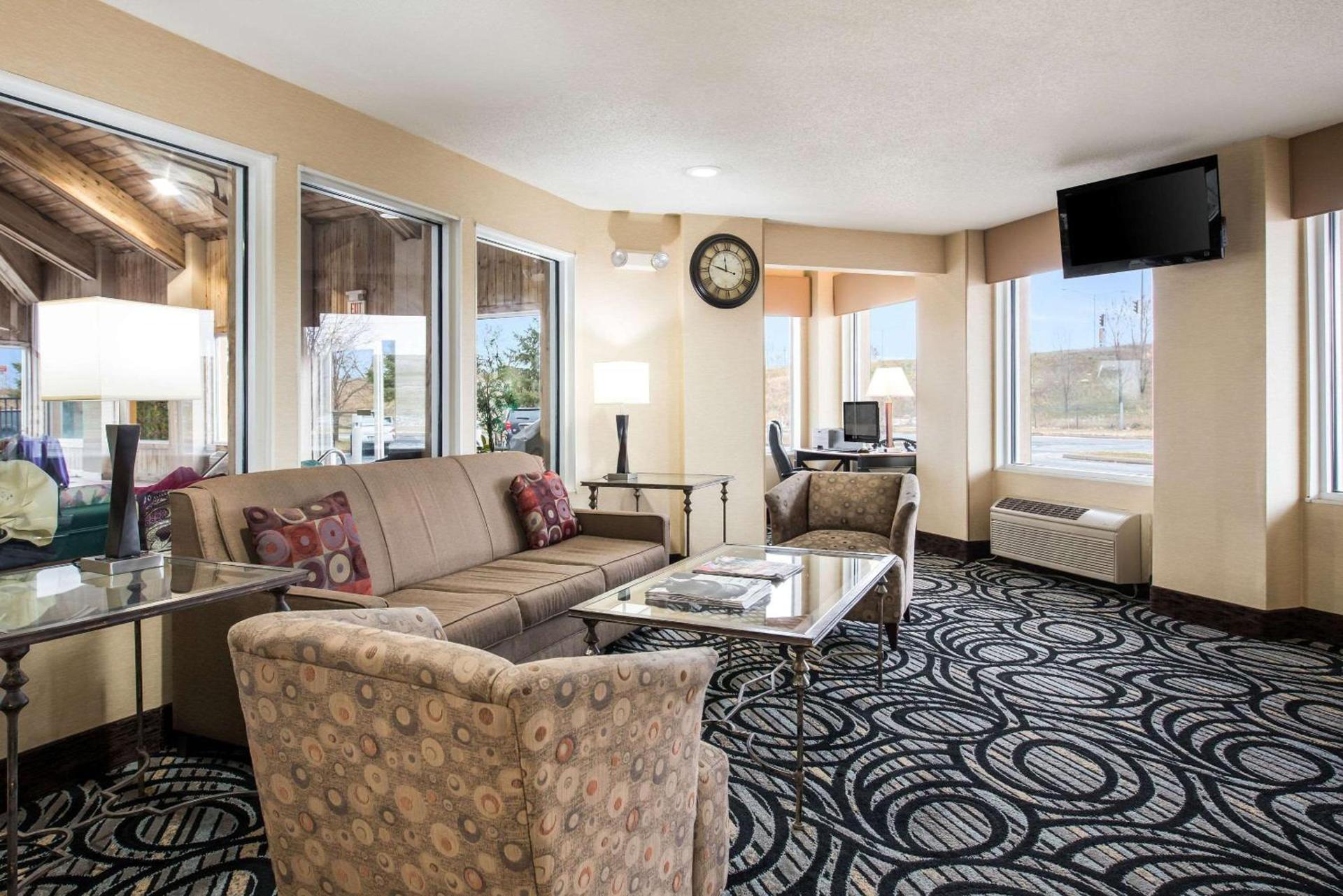 Quality Inn & Suites Menomonie photo 4