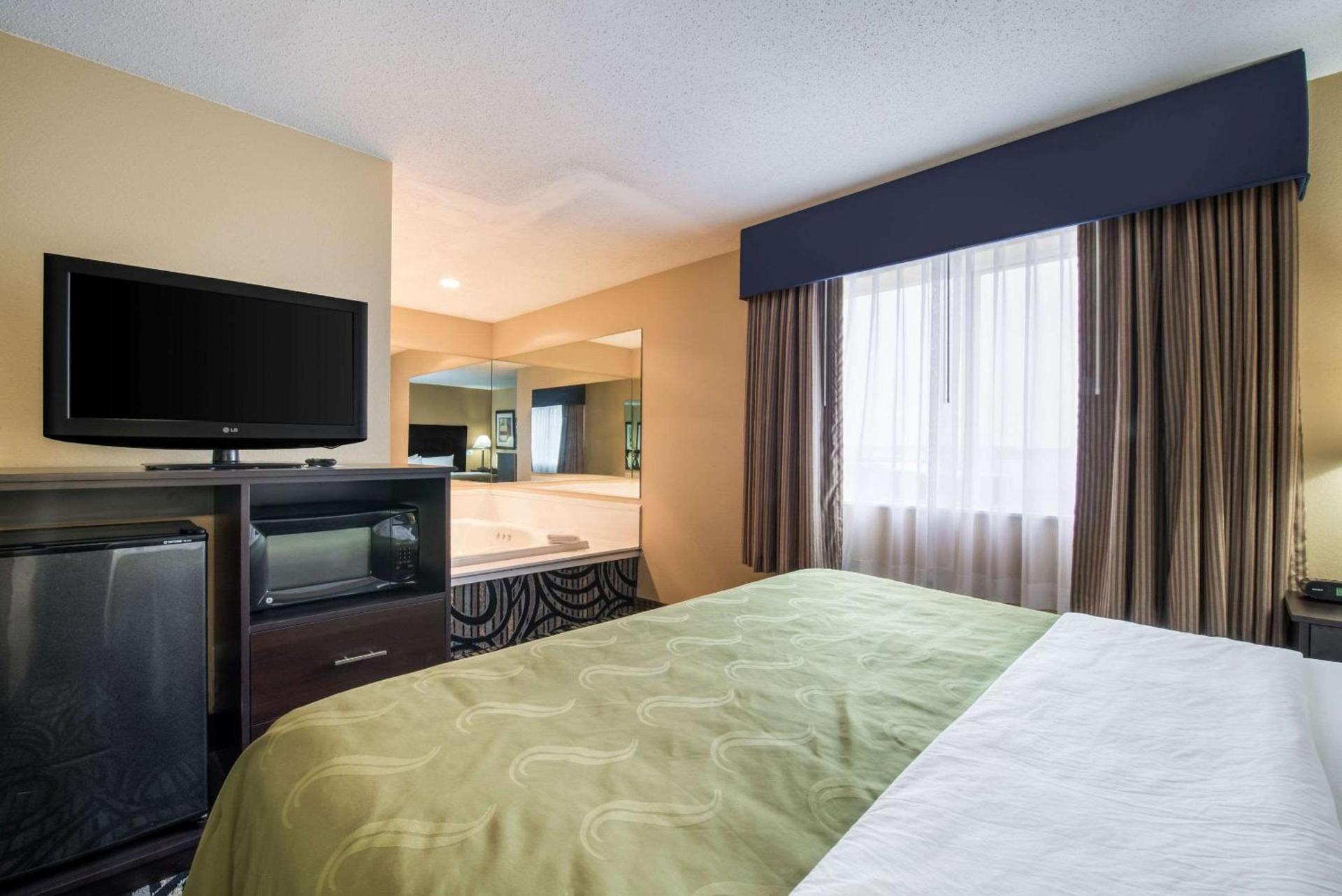 Quality Inn & Suites Menomonie photo 18