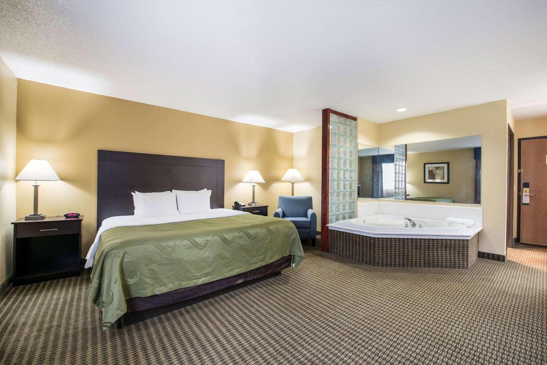 Quality Inn & Suites Menomonie photo 14